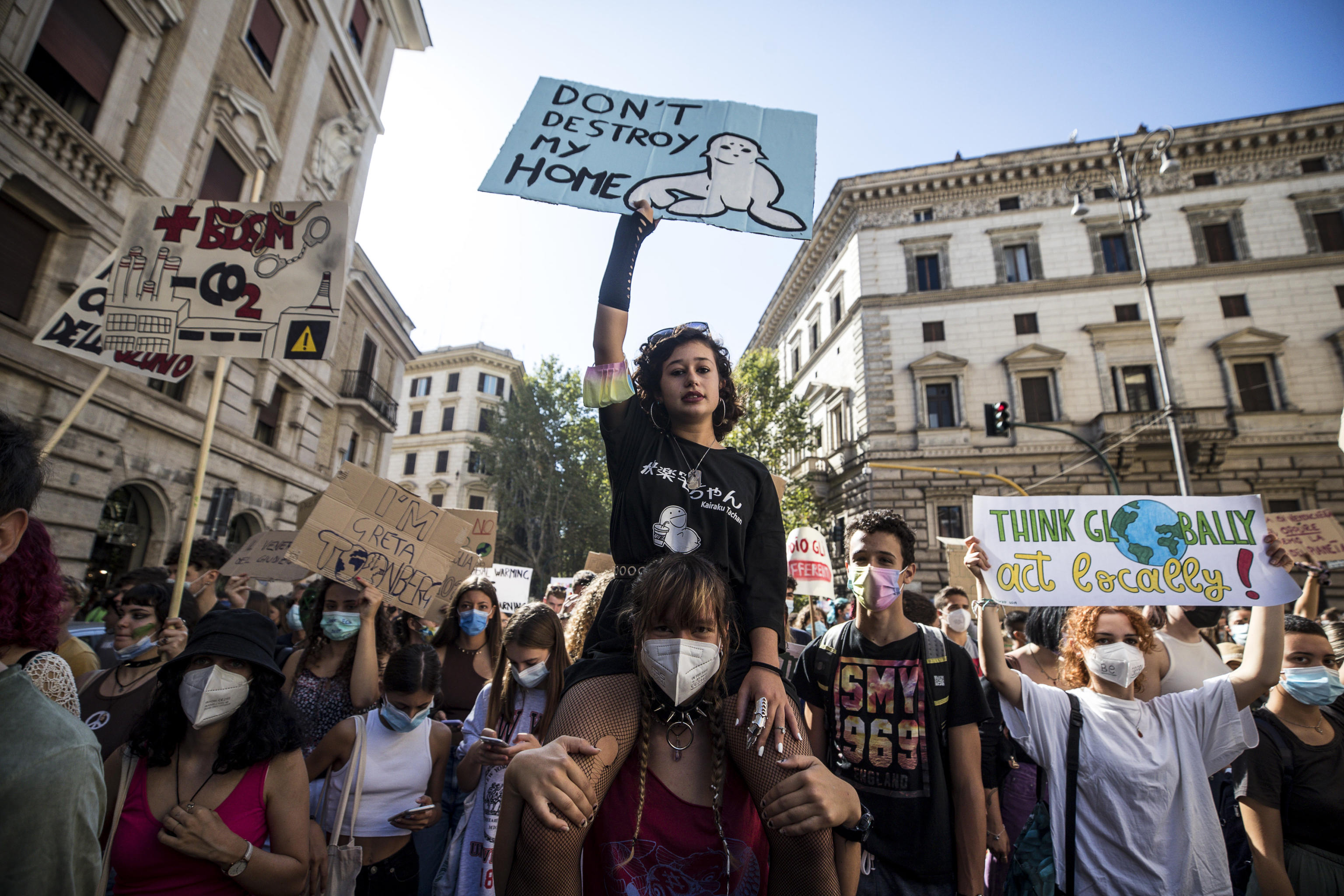 Protest global pentru mediu. Sute de mii de oameni din 99 de țări au luat parte la manifestații coordonate