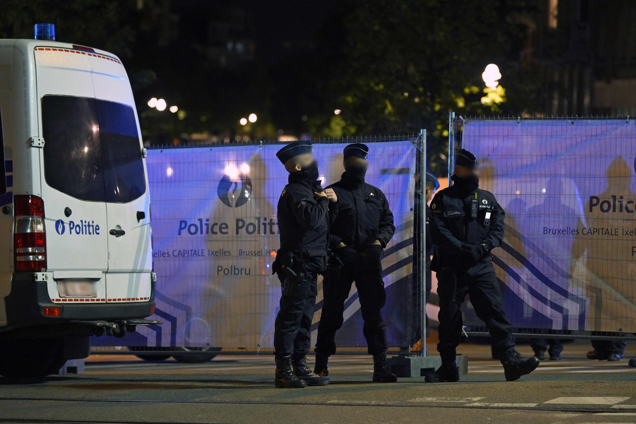Atac terorist în Bruxelles: Poliția l-a împușcat mortal pe bărbatul care a ucis doi suedezi înainte de meciul de fotbal Belgia - Suedia