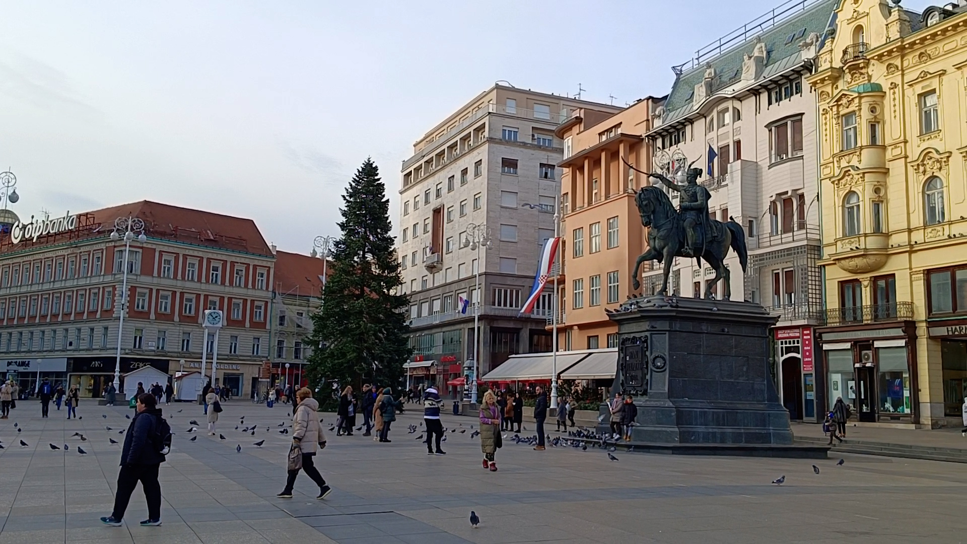 Neprijatan miris širi se Zagrebom; građani bez odgovora