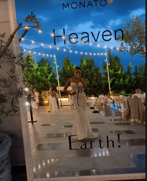 Cum au apărut Bianca Drăgușanu și Gabi Bădălău la nunta atipică a Mariei Constantin. Ea a schimbat două rochii
