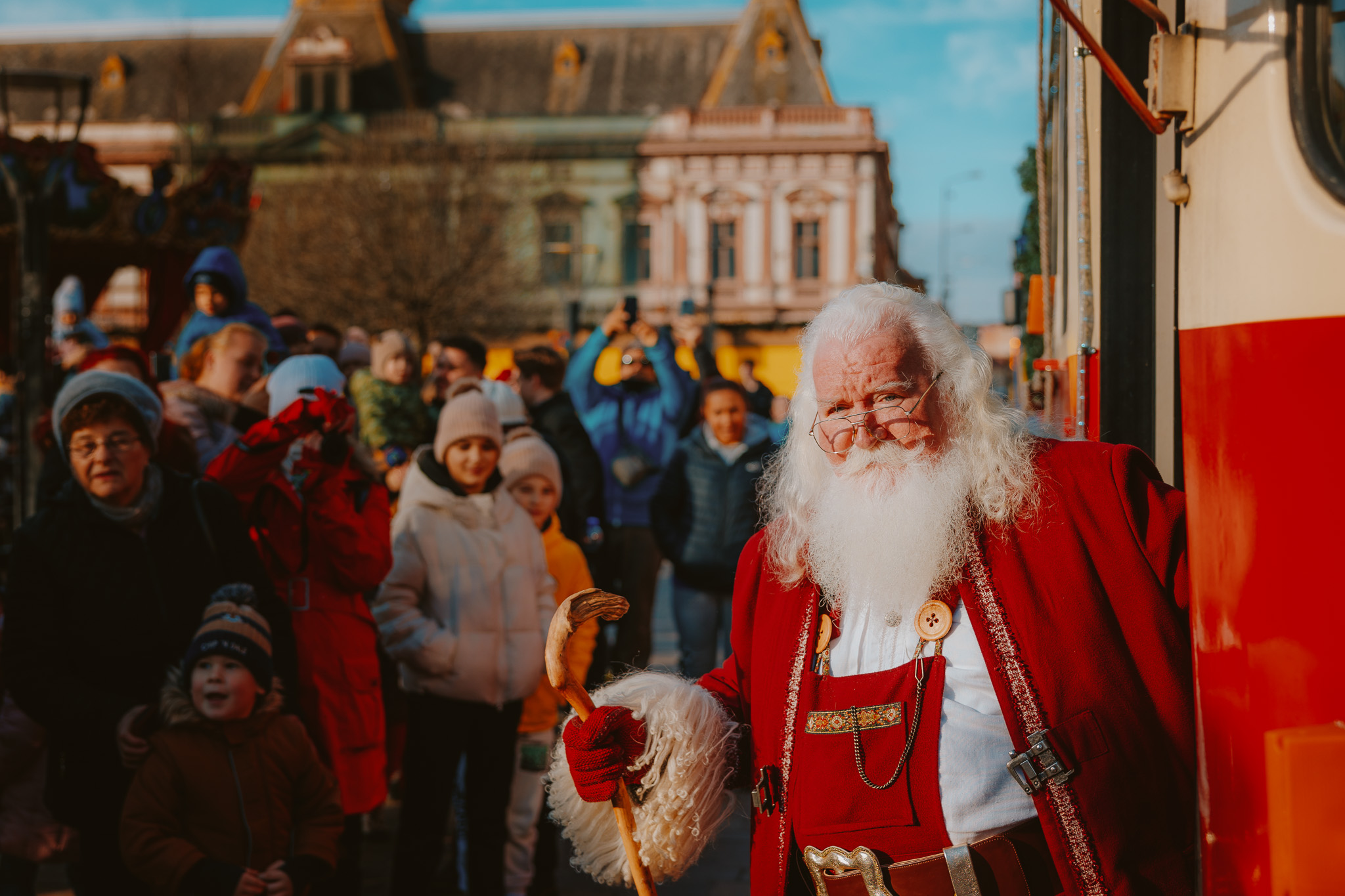 Târgul de Crăciun Oradea 2025. Miza pe artizanatul românesc, cu produse create de meșteșugari + un patinoar de 30 de metri lungime