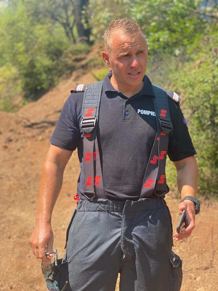 Cine sunt pompierii români trimiși să stingă incendiile din Grecia. „Au plecat să ajute, au plecat să salveze”