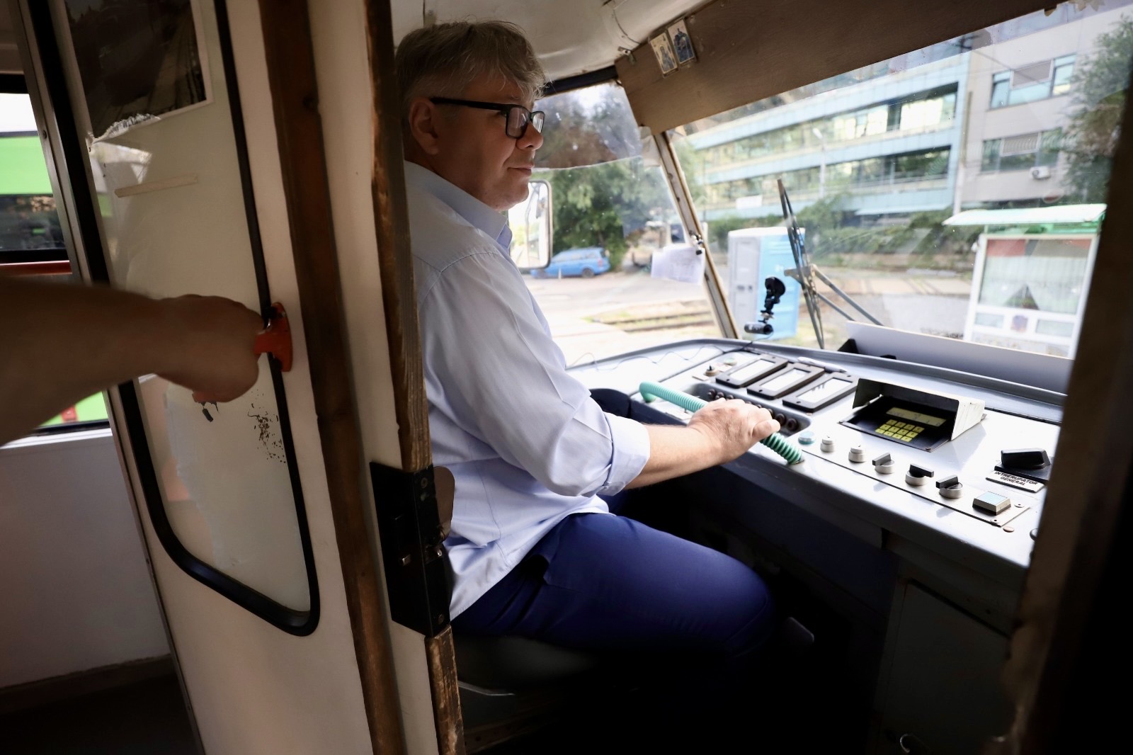 Am mers cu tramvaiul Tatra în drumul spre depou. După 53 de ani, garniturile își iau rămas-bun de la București