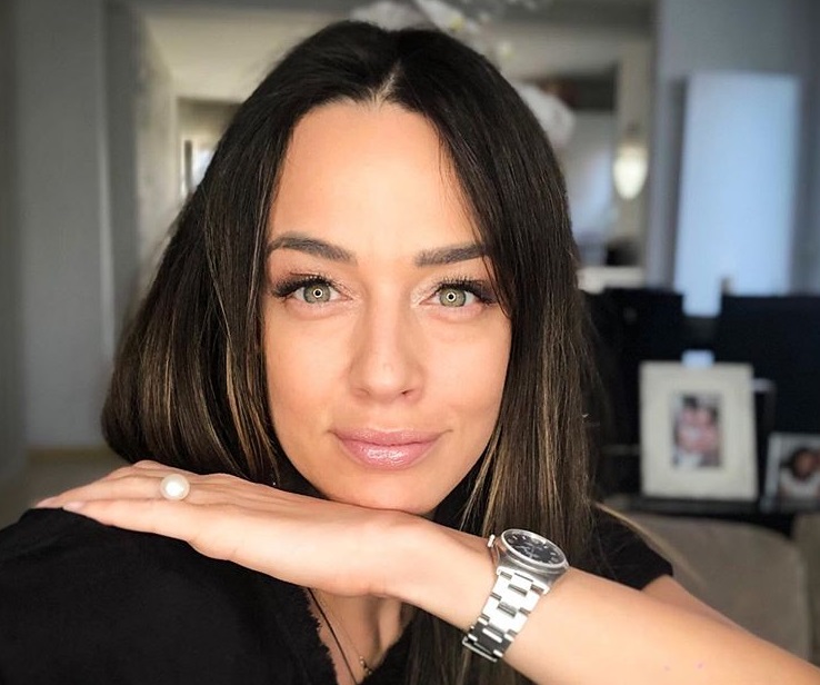 Andreea Raicu, victima campaniei de pe TikTok a lui Călin Georgescu. Vedeta a reacționat dur: „Nu voi susține acest candidat”
