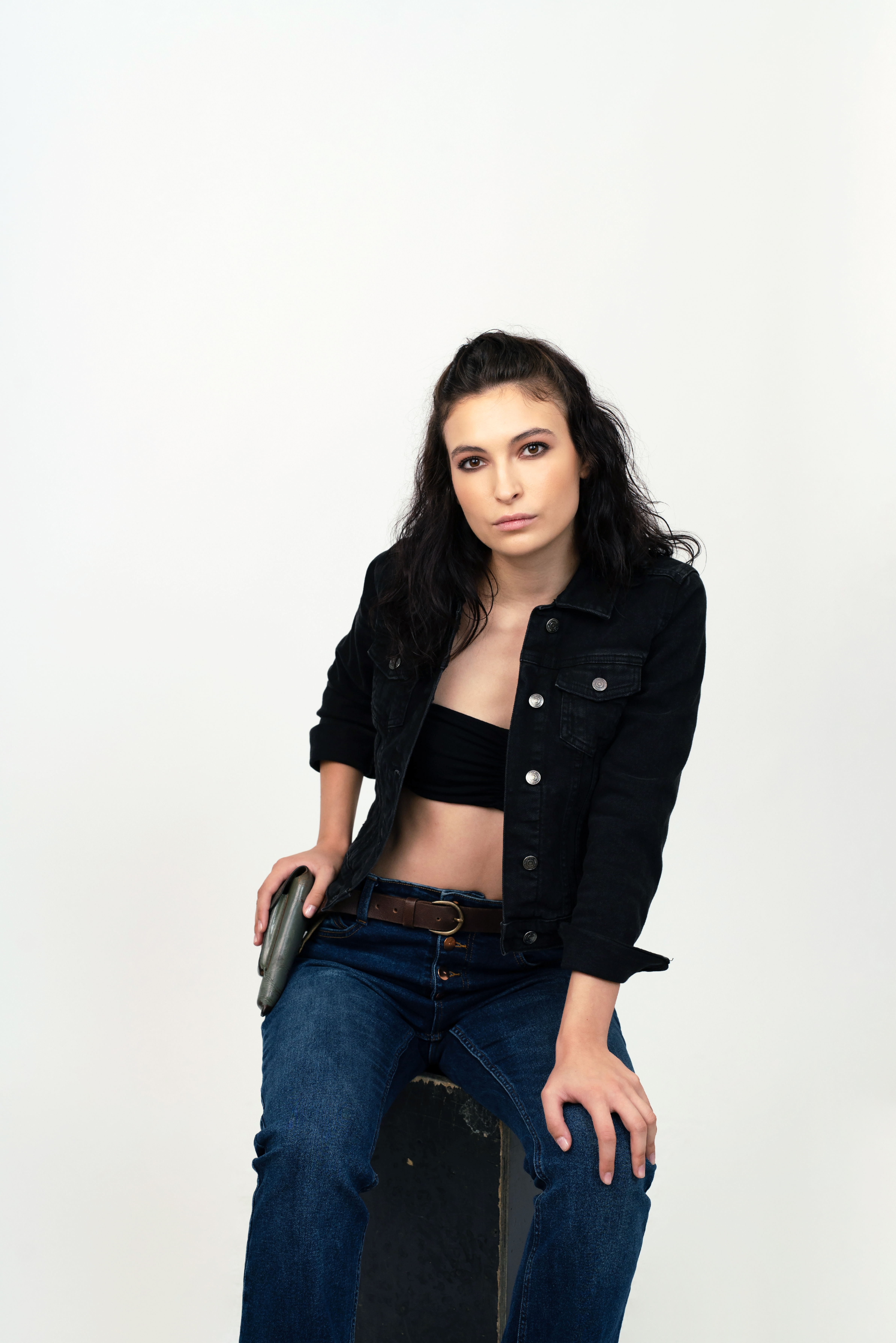Actrița Irina Artenii a dezvăluit cum e să joace în „Subteran” și „Tătuțu”: „Două personaje aproape opuse” | EXCLUSIV