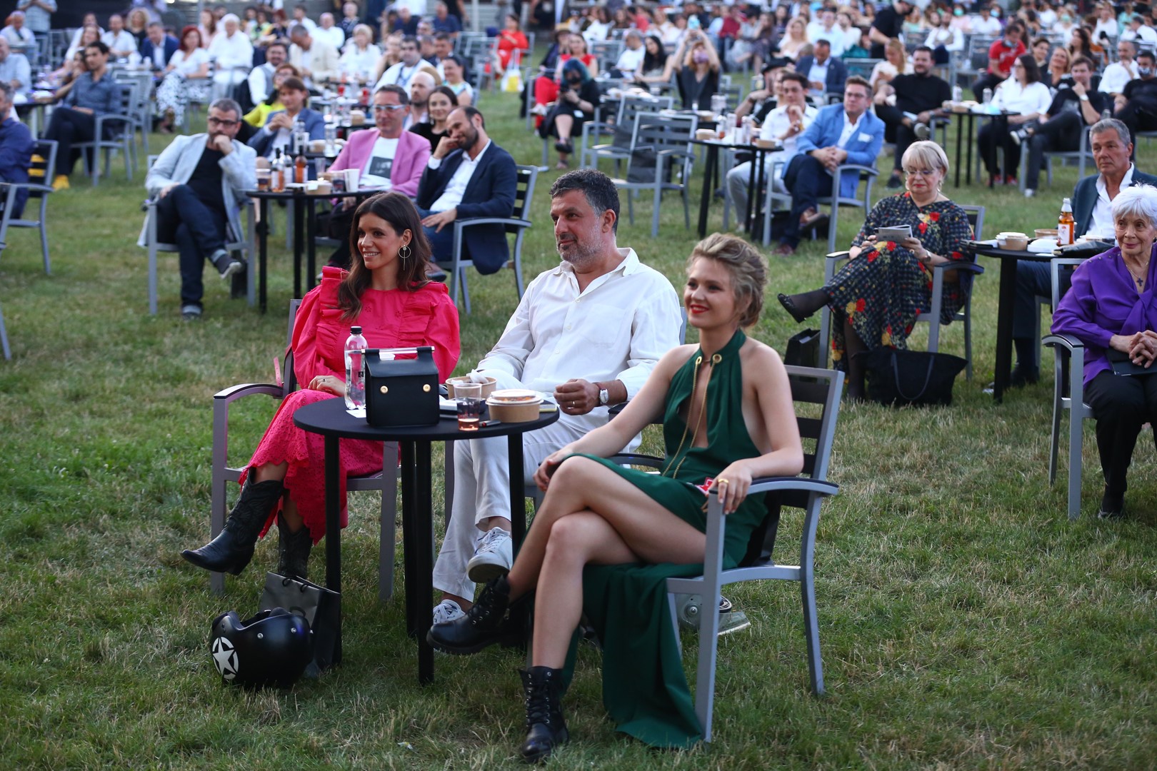 Însărcinată a doua oară, Ada Condeescu este o mamă relaxată total: „Fiica mea cade, se lovește, dar asta este”