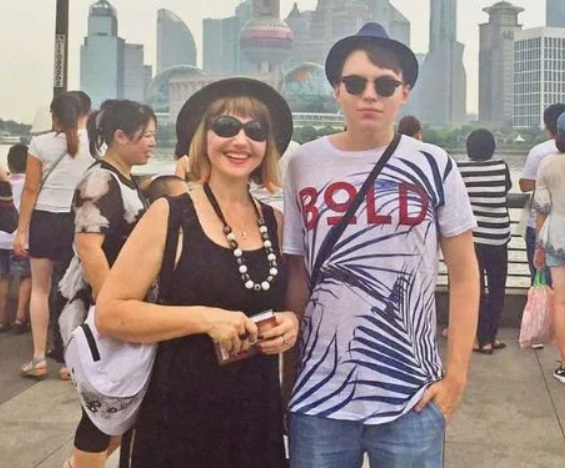Motivul pentru care Marina Almășan nu petrece Crăciunul și Revelionul cu copiii ei. Victoraș și Marinuș au alte planuri: „Sunt împrăștiați prin lume”