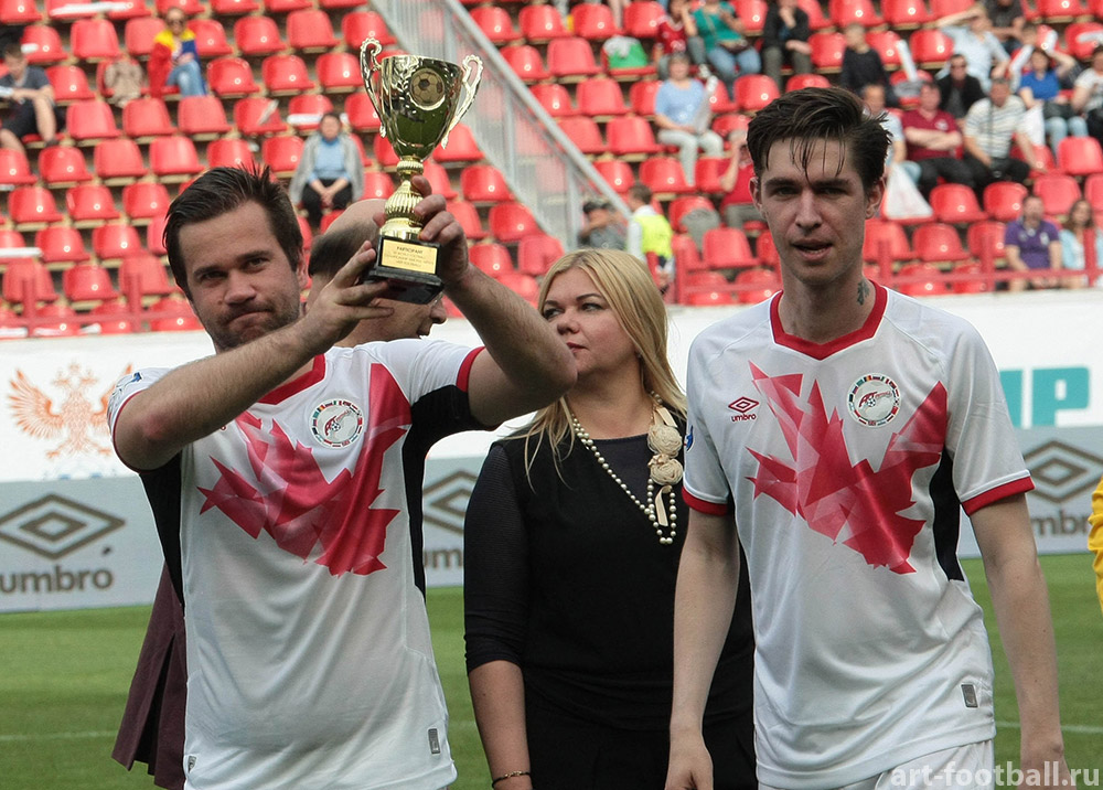 Pe ce loc a terminat naționala artiștilor fotbaliști la Campionatul Mondial - Moscova Art Football 2017. Temișan, Enache și Kamara au impresionat prin muzica lor / FOTO