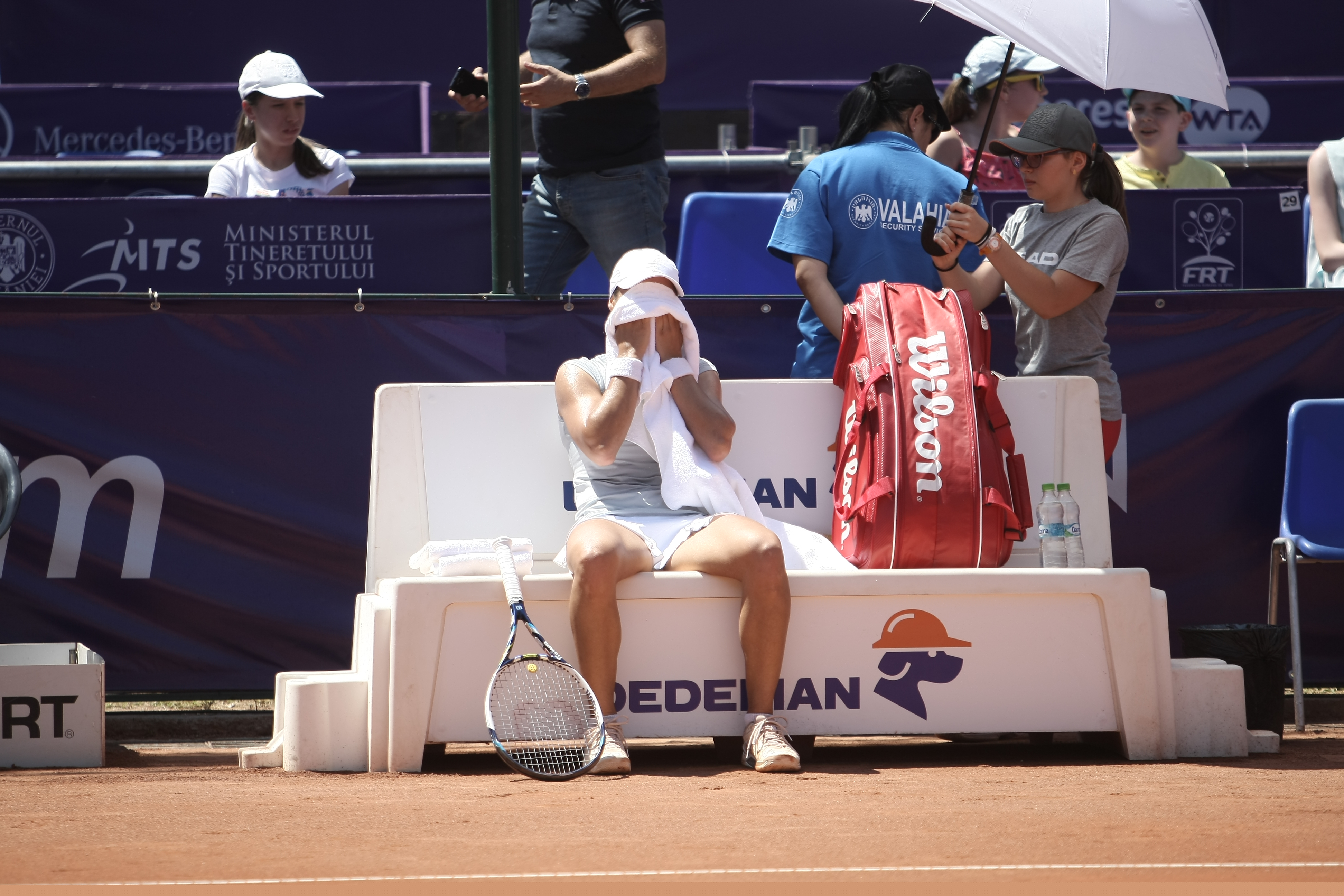 Openul de tenis al României. Halep a pierdut un set la locul 200 WTA, dar a întors scorul ca o campioană! / LIVESCORE și GALERIE FOTO&VIDEO