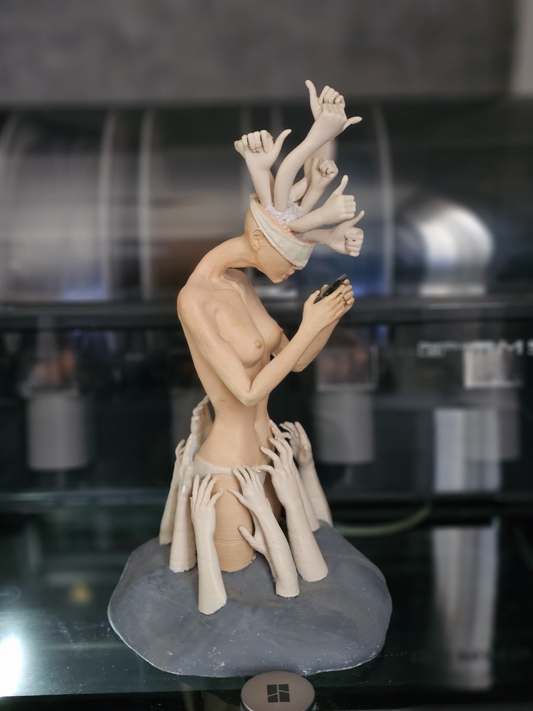 Băsescu, ca Popeye și Ceaușescu, ca personaj de joc din GTA. Suceveanul care îmbină tehnologia cu pasiunea pentru figurine: „Merităm să avem propriile noastre figurine 3D autohtone” 