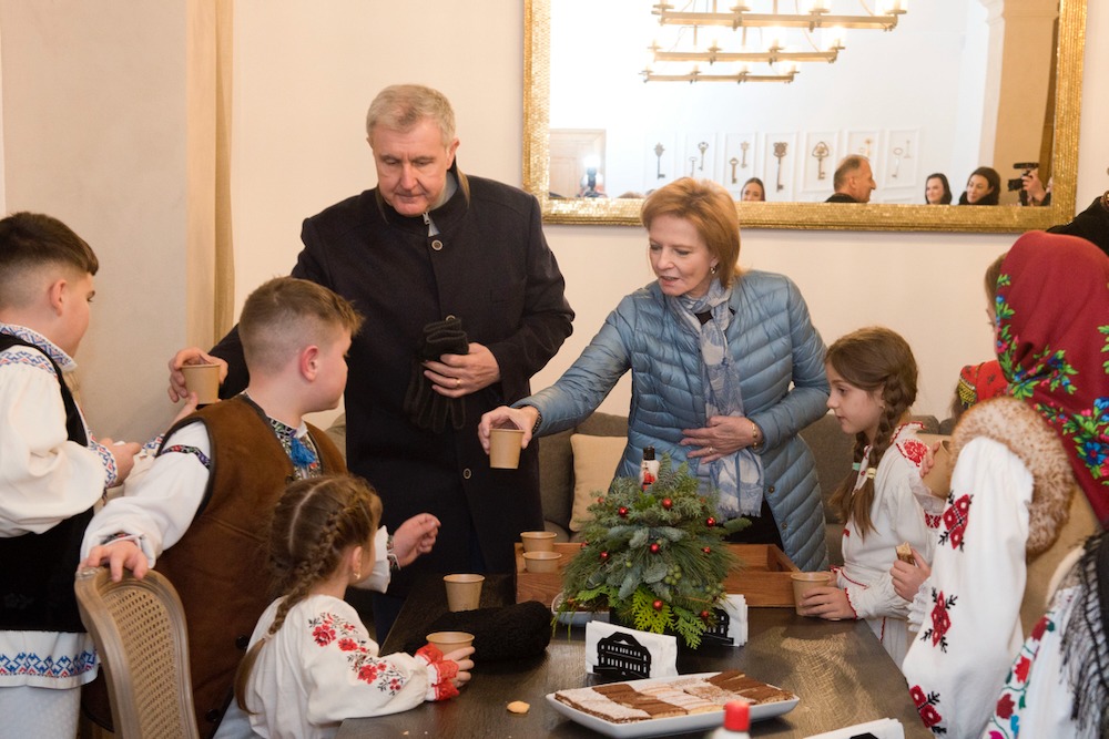 Unde își petrece Familia Regală a României sărbătorile de iarnă. Ce se va întâmpla în dimineața zilei de Crăciun