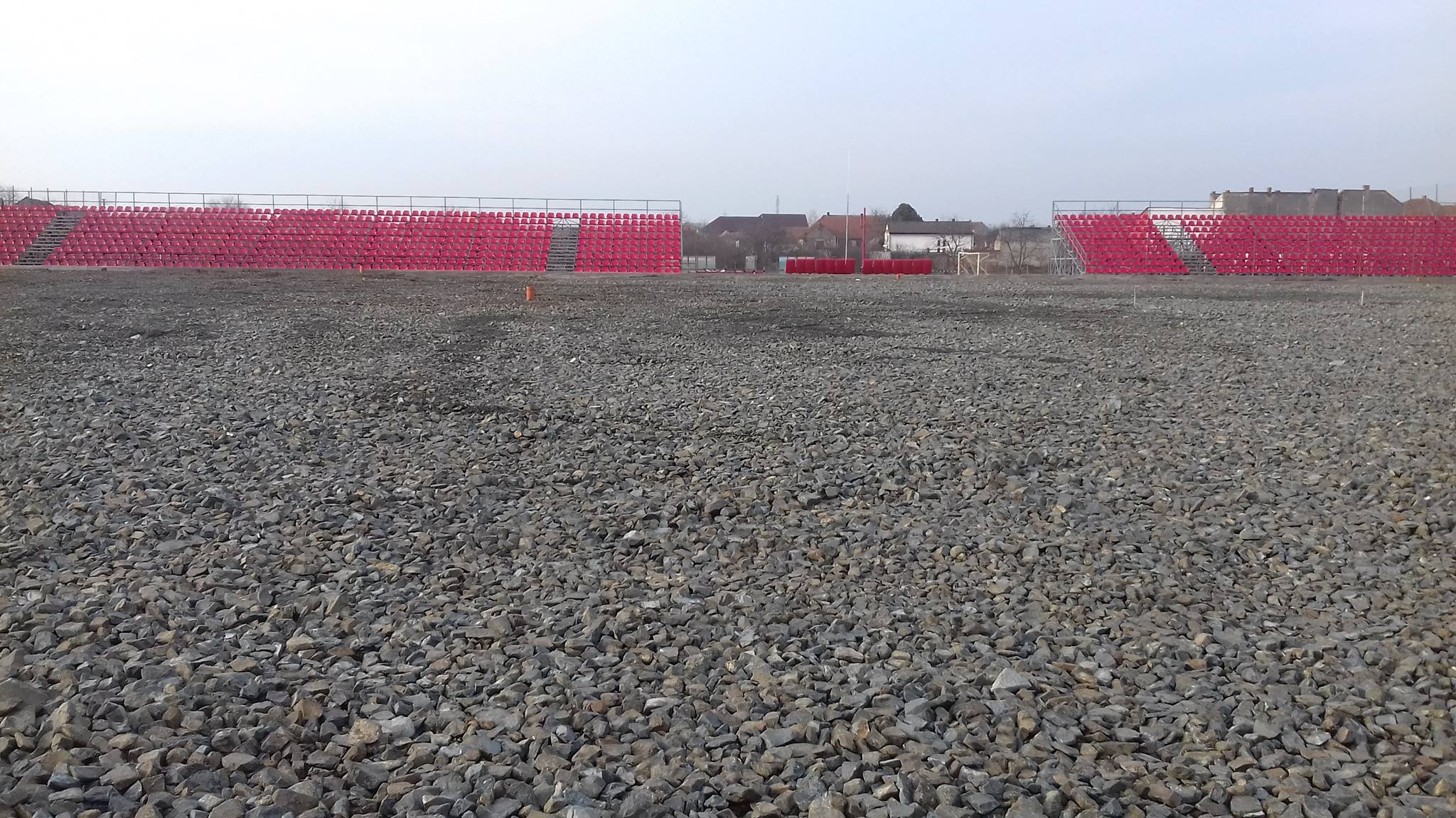 Situația stadioanelor din Arad. ”Bătrâna Doamnă”, condamnată la pribegie: arenele UTA și Motorul nu vor fi gata nici în 2018! / FOTO