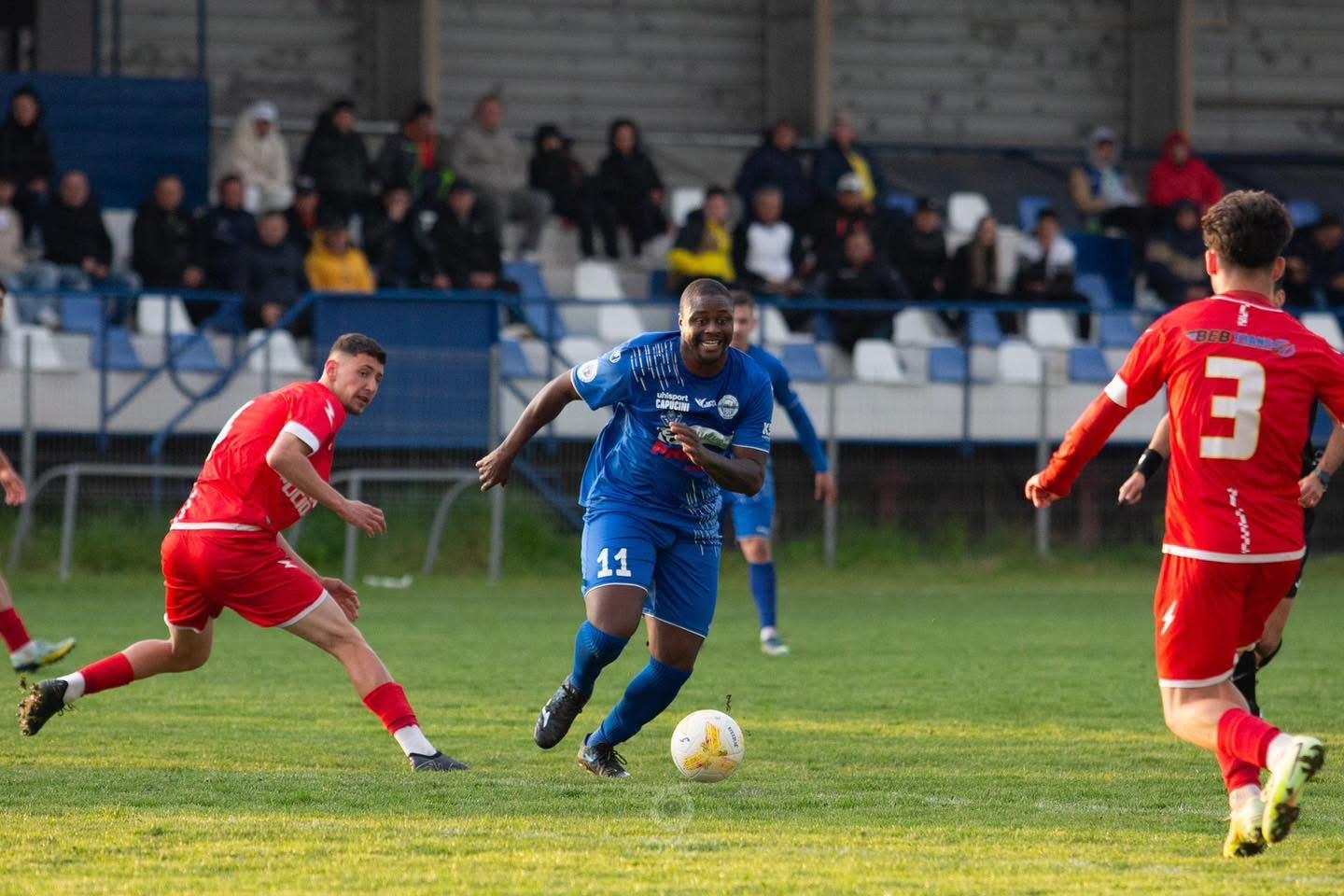 Drumul ex-dinamovistului Magaye Gueye, despre care Wikipedia scrie că e „fost fotbalist”, de la 1,1 milioane de euro pe an la Everton la CSO Băicoi: „Nu mi-a plăcut munca!”  