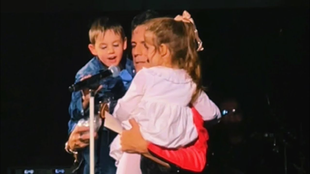 Imagini adorabile cu fiul lui Ștefan Bănică jr și al Laviniei Pîrva. Cât de mult a crescut Alexandru