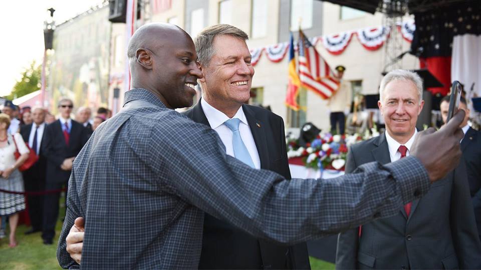 Klaus Iohannis, la 59 de ani și pe final de mandat la Cotroceni: De la România lucrului bine făcut, la conflict cu Puterea politică
