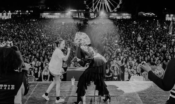 Jessie J a fost impresionată de o fetiță din Cluj, la Electric Castle 2018. „Unul dintre cele mai frumoase momente din cariera mea”