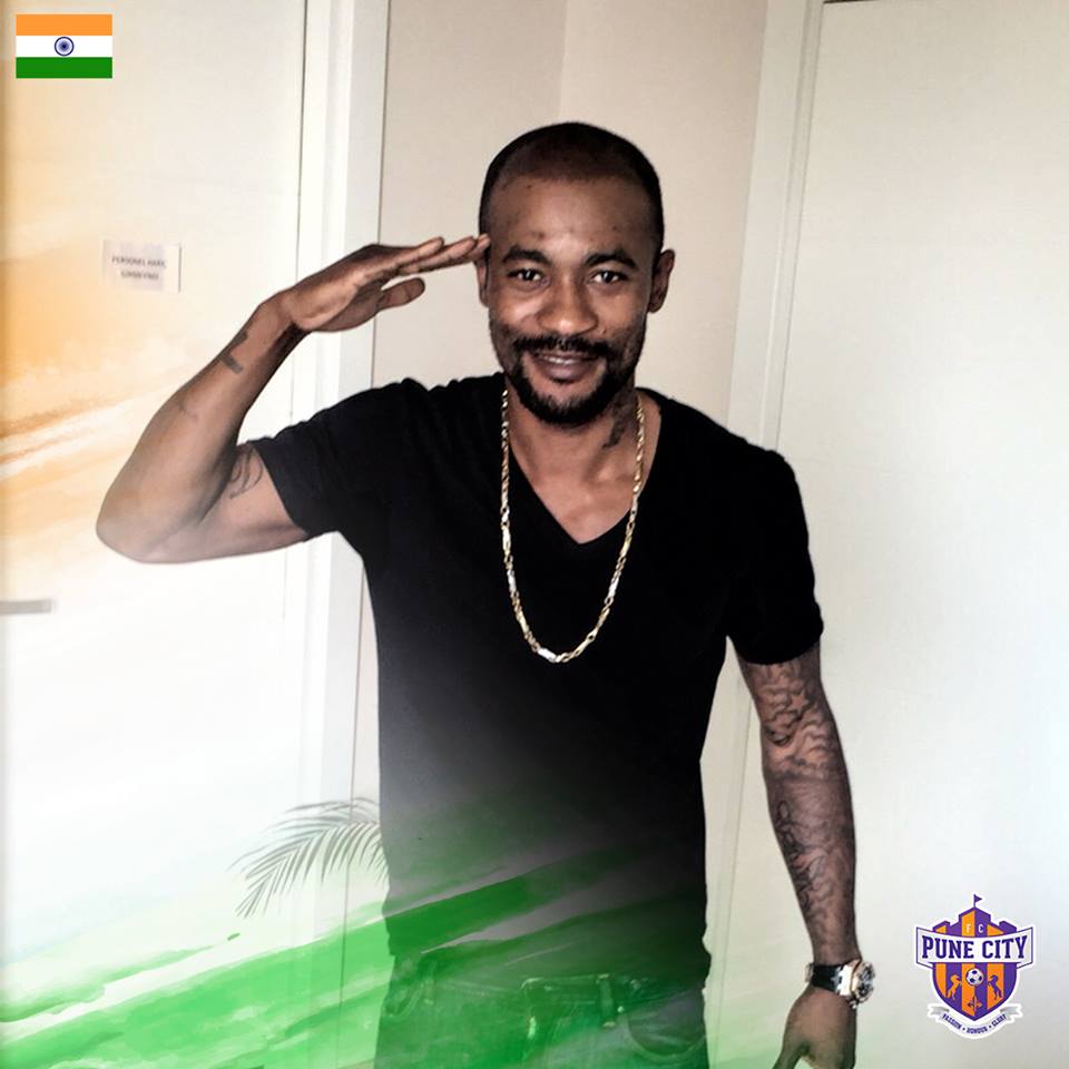 Mutu a plecat în Turcia, pentru a se alătura lotului indienilor de la Pune City. Până atunci, a salutat India, de Ziua Independenței