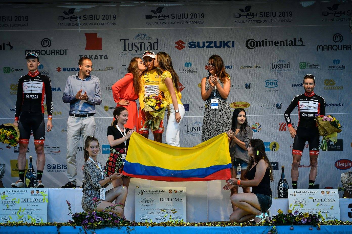 Columbianul Egan Bernal Gomez a câștigat Turul Sibiului. Eduard Grosu, învingător în ultima etapă. Accident cu un antemergător