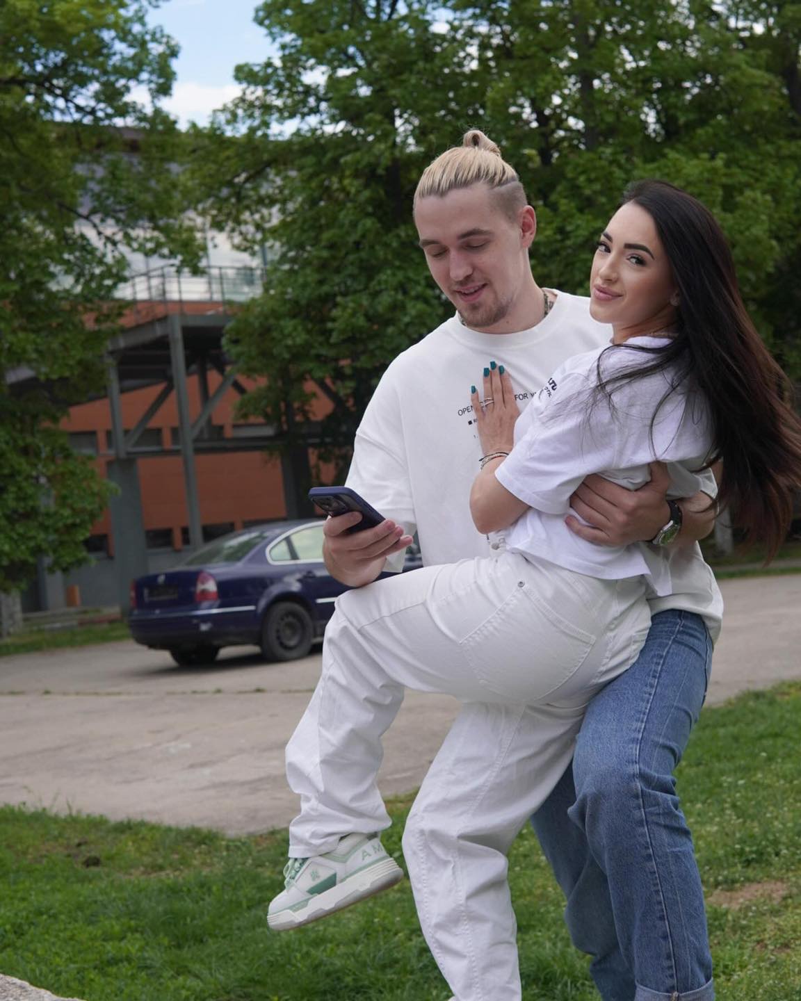 Larisa Iordache și Cristian Chiriță se căsătoresc civil pe 8 iunie. Ce rochie a ales fosta gimnastă pentru eveniment