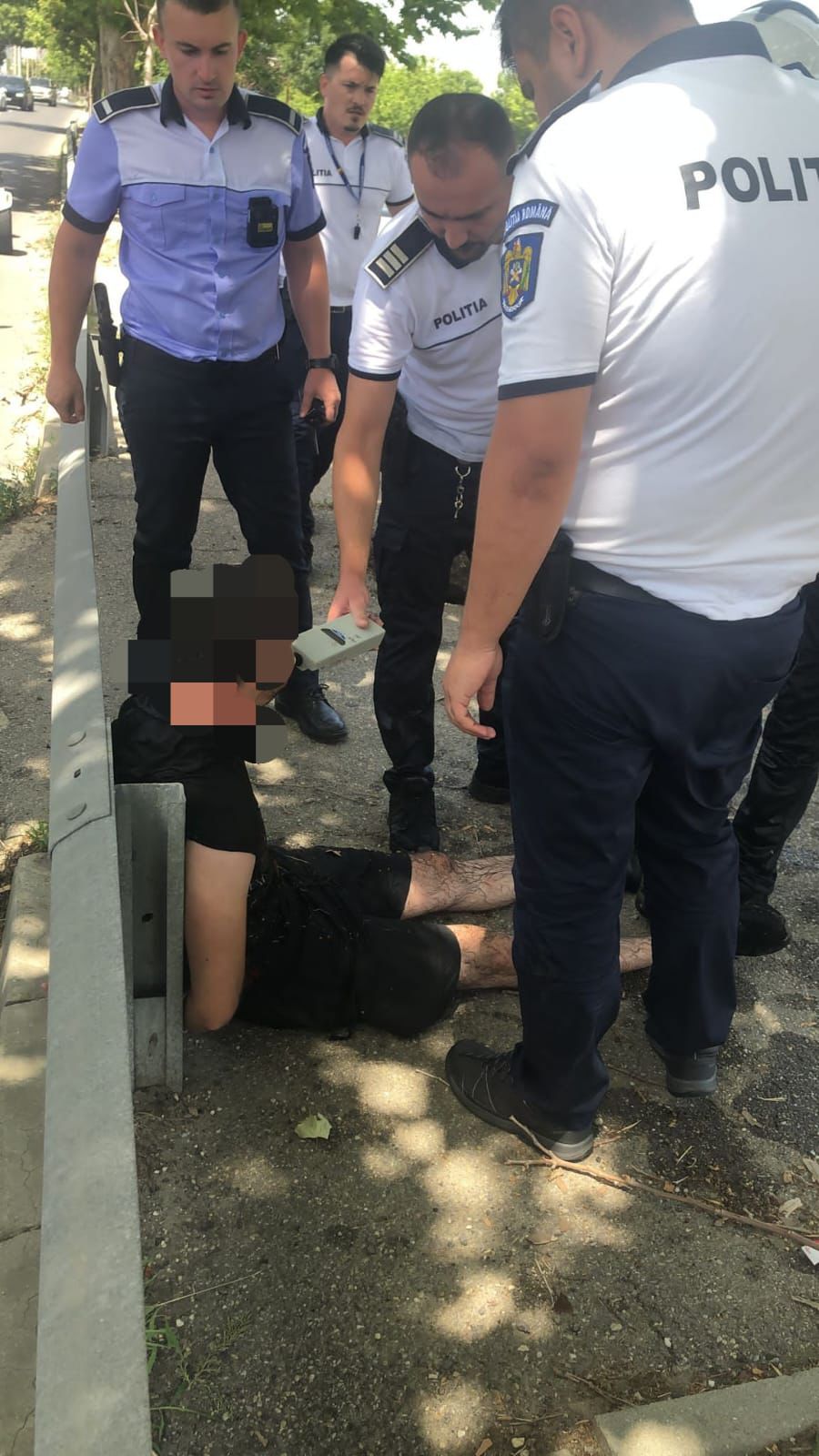 Un șofer băut, urmărit de polițiștii rutieri din București, a sărit în râul Dâmbovița. Ce alcoolemie avea