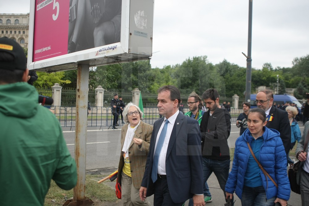 FOTO | Ludovic Orban, după moțiunea de cenzură: ”Sfârșitul lui Dragnea este aproape!”