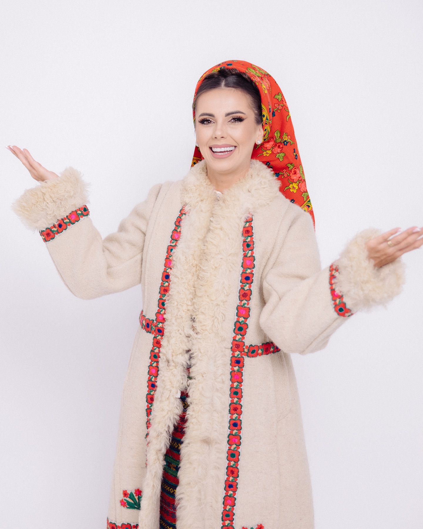 Cum arată Georgiana Lobonț fără fațete: „Mi se pare că sunt umflată, că n-am dinți, îi am șlefuiți”. Unde a mers să își schimbe dantura