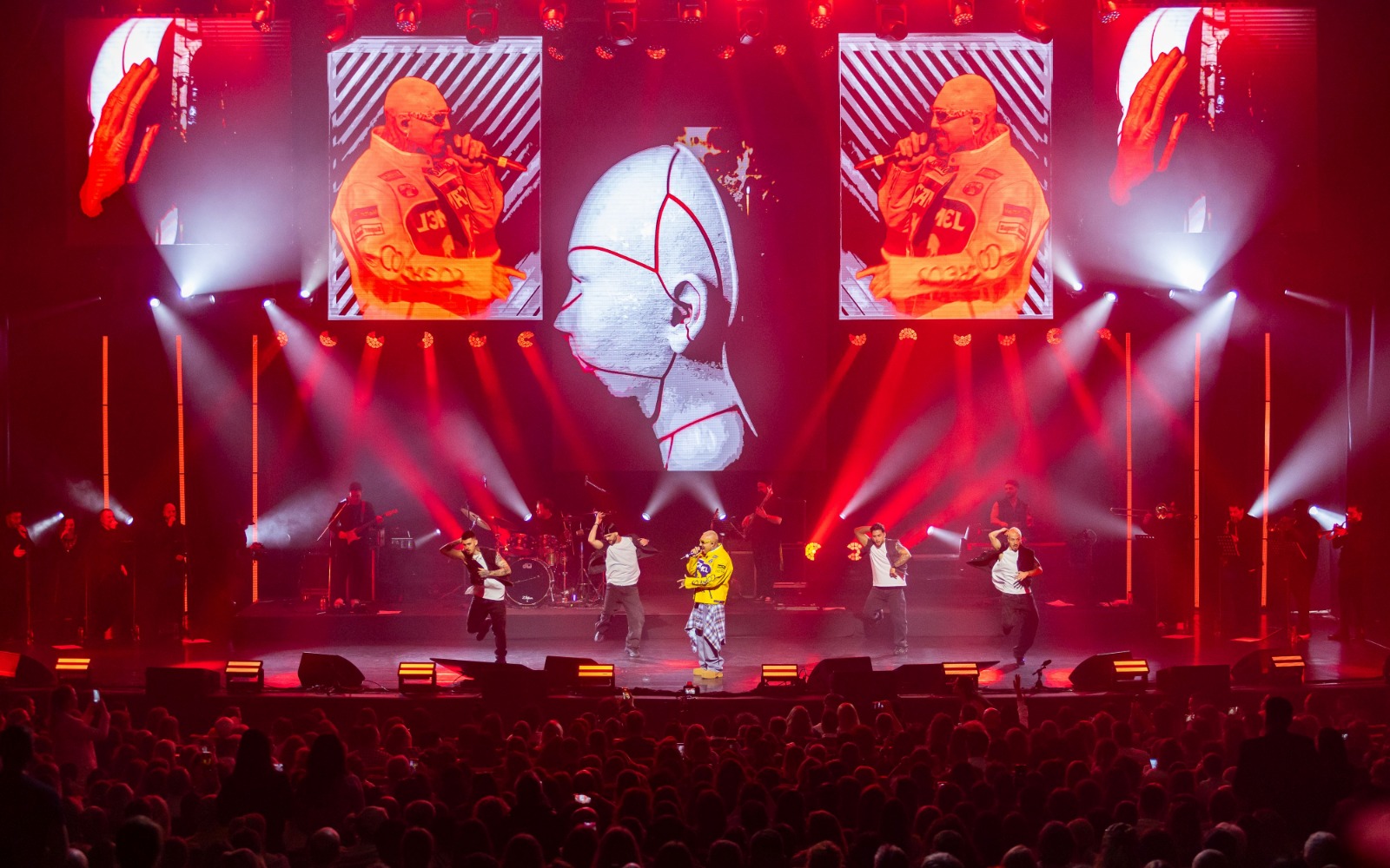 Cum au apărut Smiley, Alex Velea și Connect-R pe scena de la Sala Palatului din București: „E devreme să ne oprim”