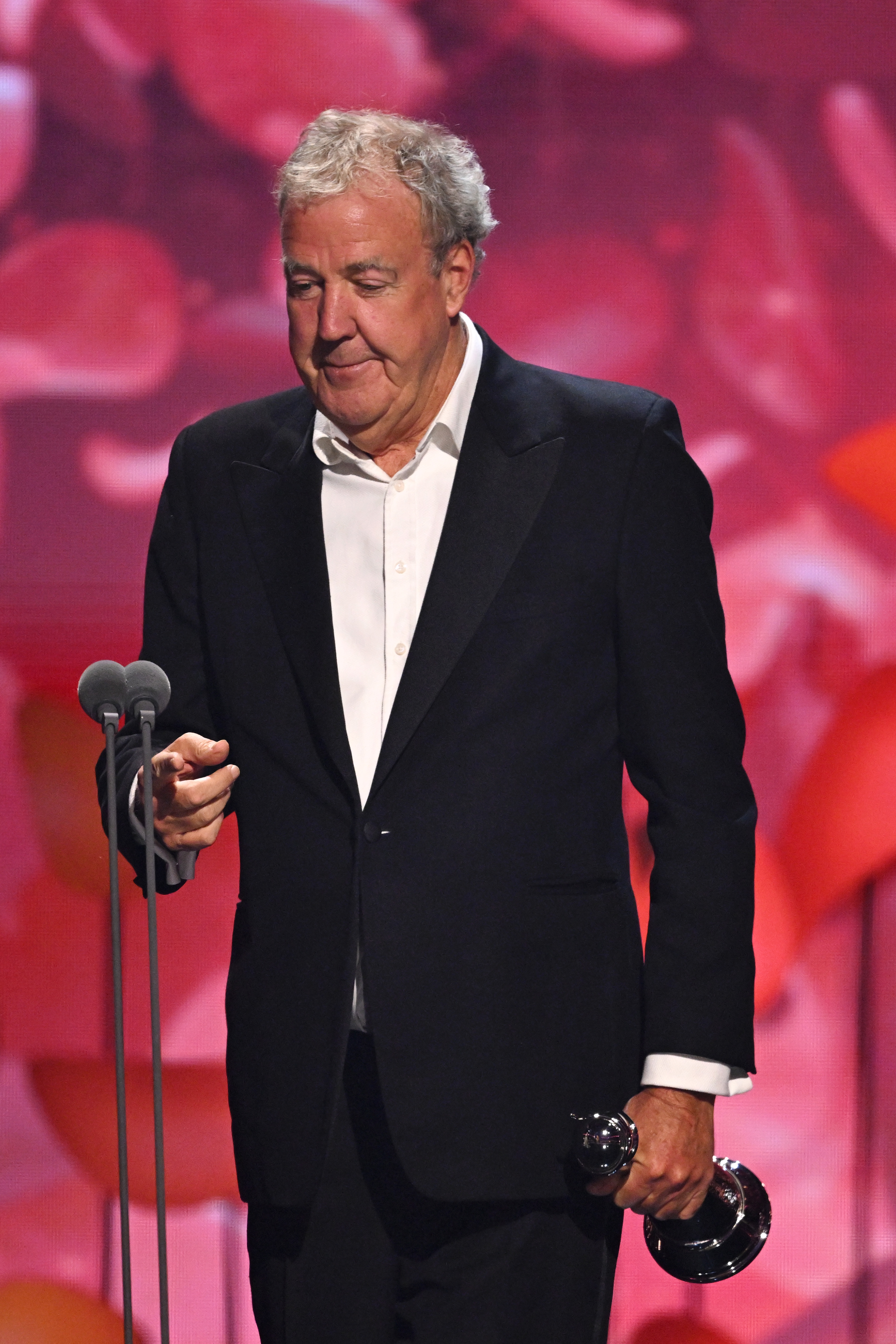 Jeremy Clarkson a fost diagnosticat cu o formă agresivă de cancer. Prezentatorul Top Gear a făcut anunțul în emisiunea sa