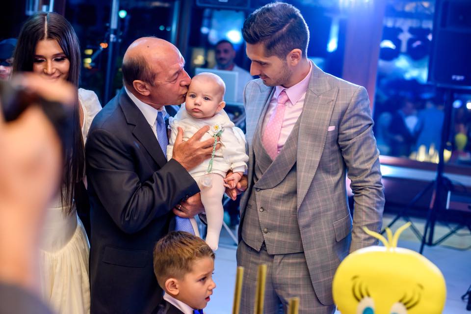 Elena Băsescu face dezvăluiri din familie. "Tatăl meu nu s-a băgat niciodată" | FOTO
