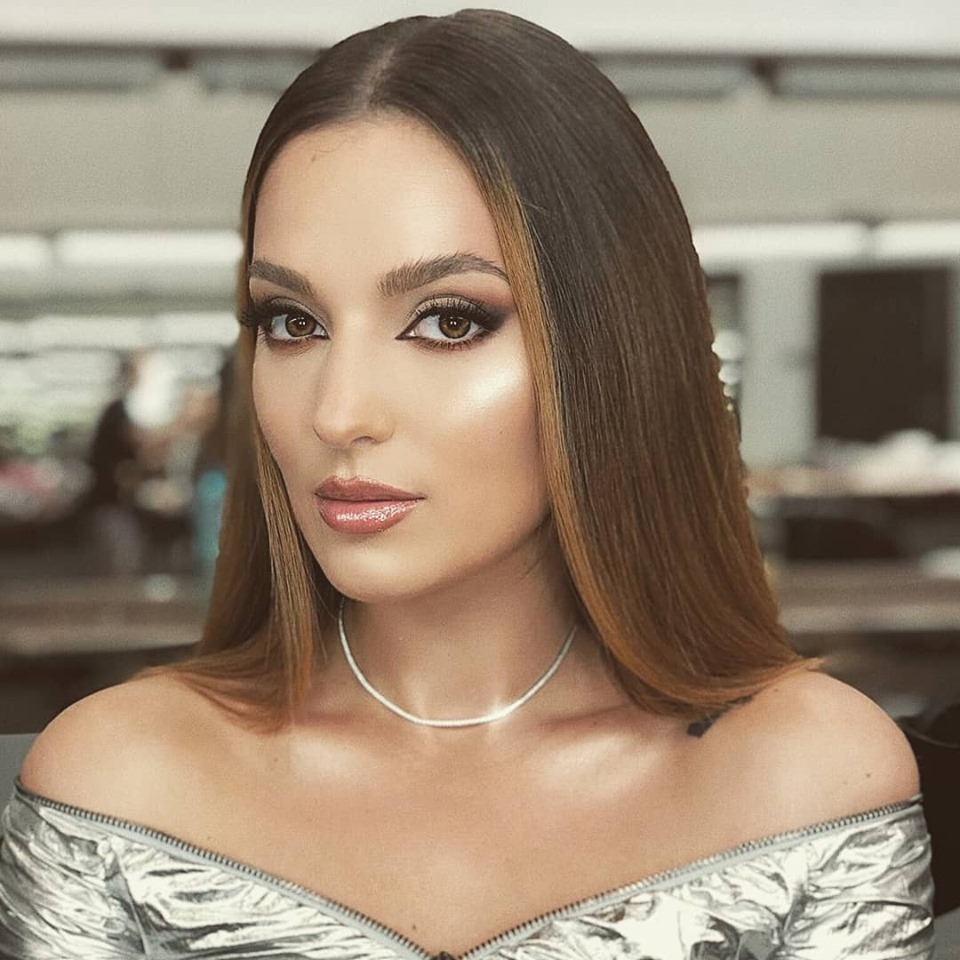 Artistele din România care nu pot trăi fără să facă sport. Lidia Buble e fostă campioană națională, iar Lora merge și noaptea să înoate!