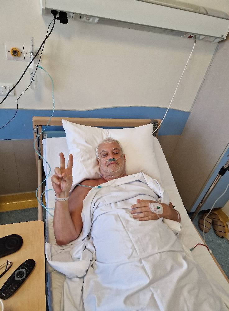 Cătălin Crișan și-a prezentat iubita, pe care a ținut-o ascunsă un an: „Ne-am văzut și plăcut”. Artistul i-a dăruit inelul Cameliei