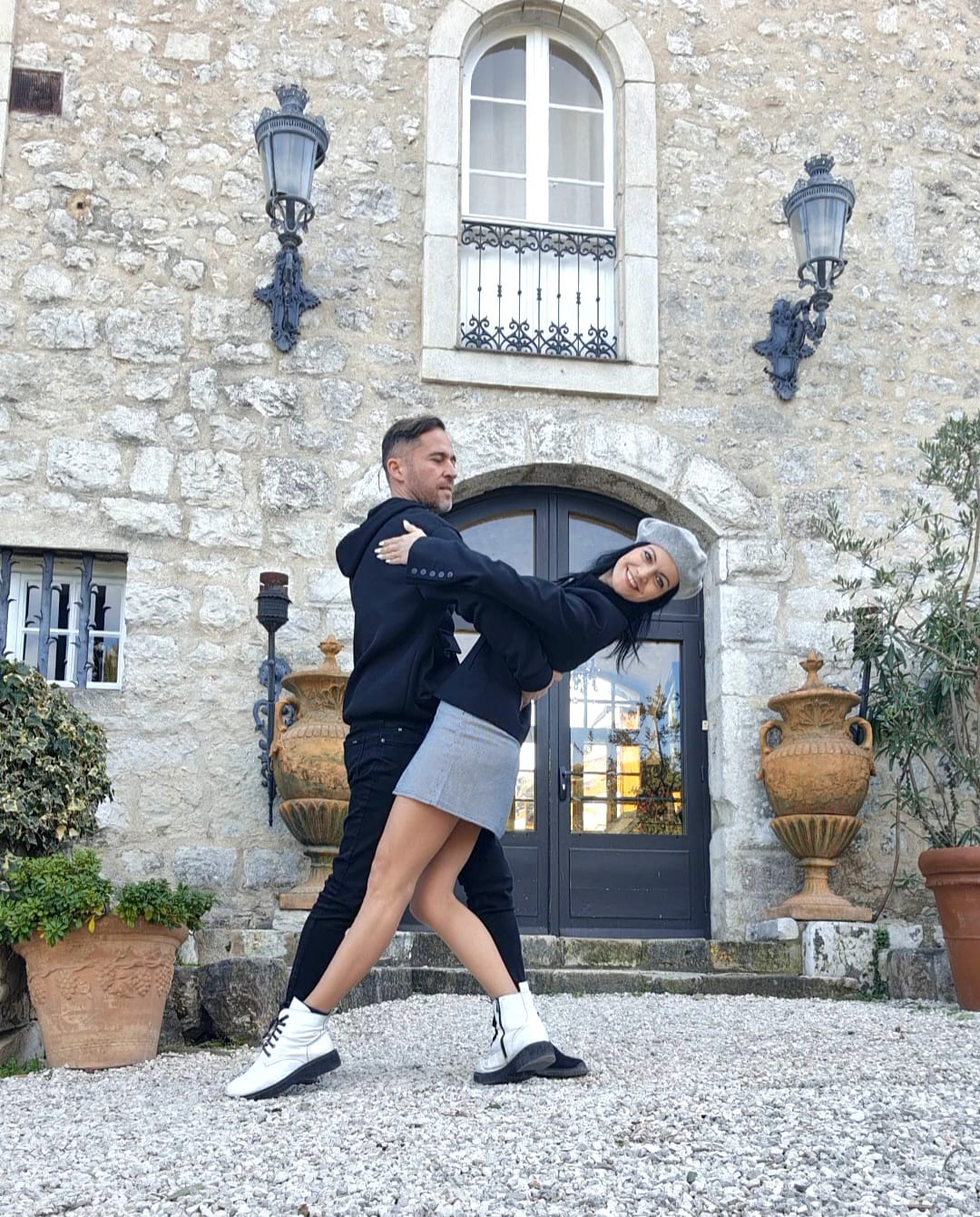 Dinu Maxer a vorbit despre nunta cu Magdalena Chihaia, după ce a cerut-o în căsătorie la Veneția. „S-a întâmplat cu toată gașca, toată familia”