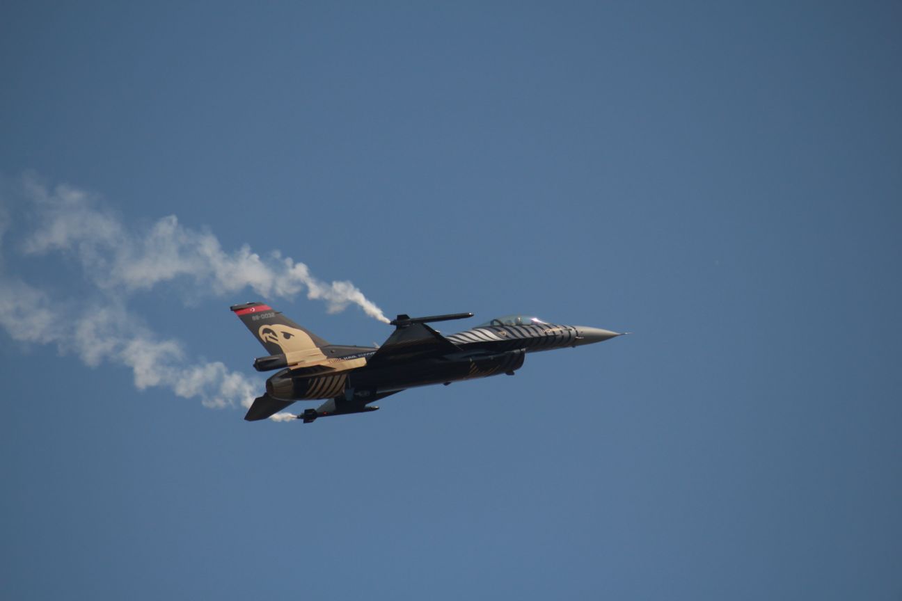UPDATE | FOTO&VIDEO/ BIAS 2017, spectacol la înălțime! Peste 100 de avioane pe cerul Capitalei, la cel mai mare show aviatic din România. Final spectaculos!