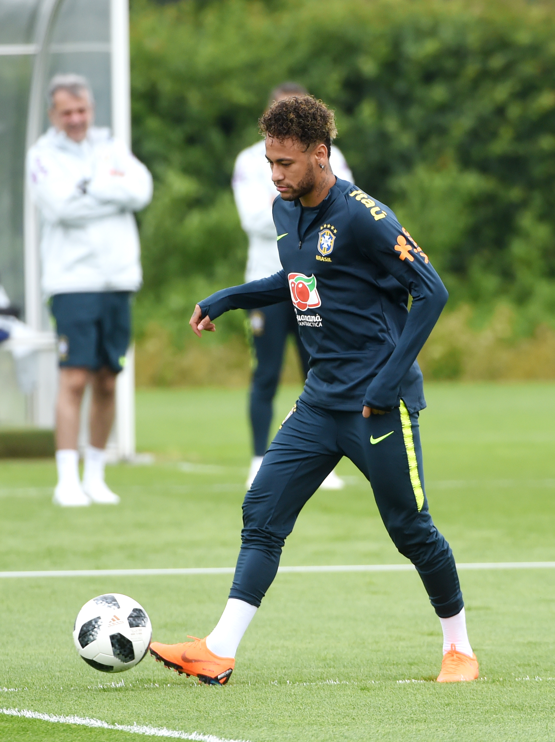 Neymar se antrenează cu echipa Braziliei la Tottenham. ”E din ce în ce mai bine” | GALERIE FOTO
