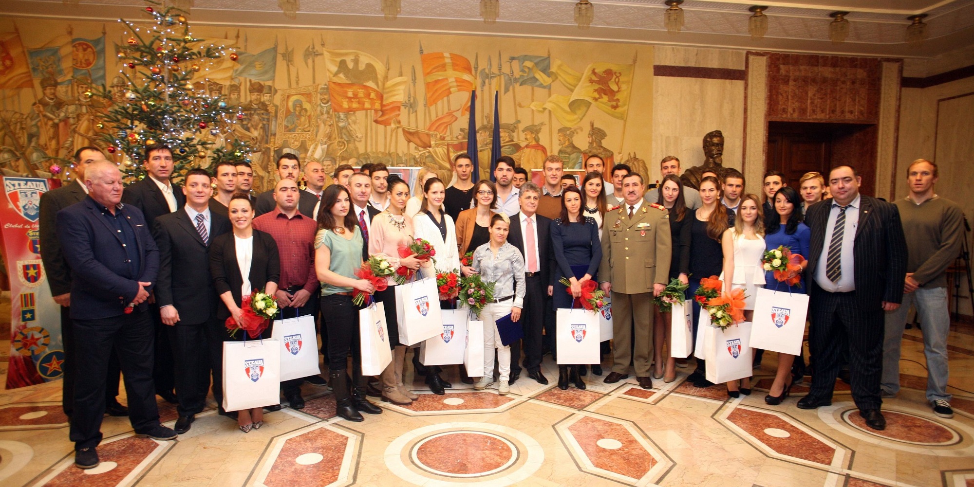 În război cu Gigi Becali, CSA Steaua i-a premiat pe campioni / GALERIE FOTO