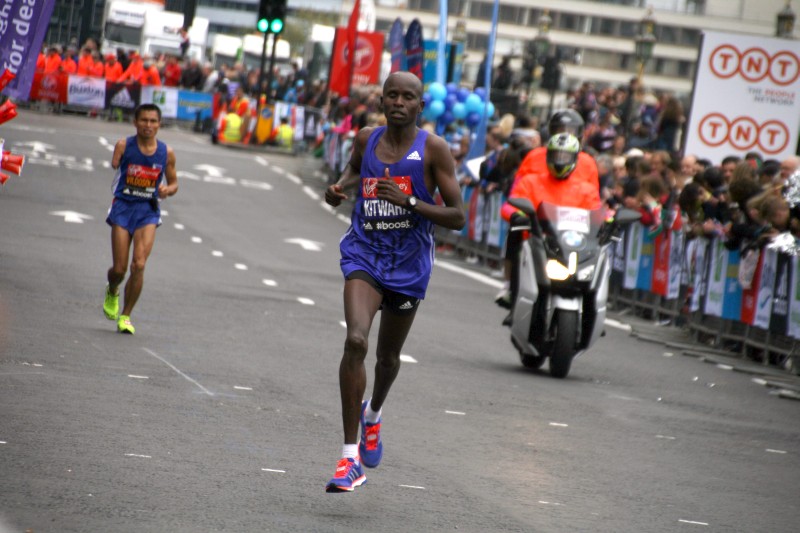 Etiopiencele și kenyenii, cei mai tari la Maratonul Londrei. Paula Radcliffe, în lacrimi / FOTO