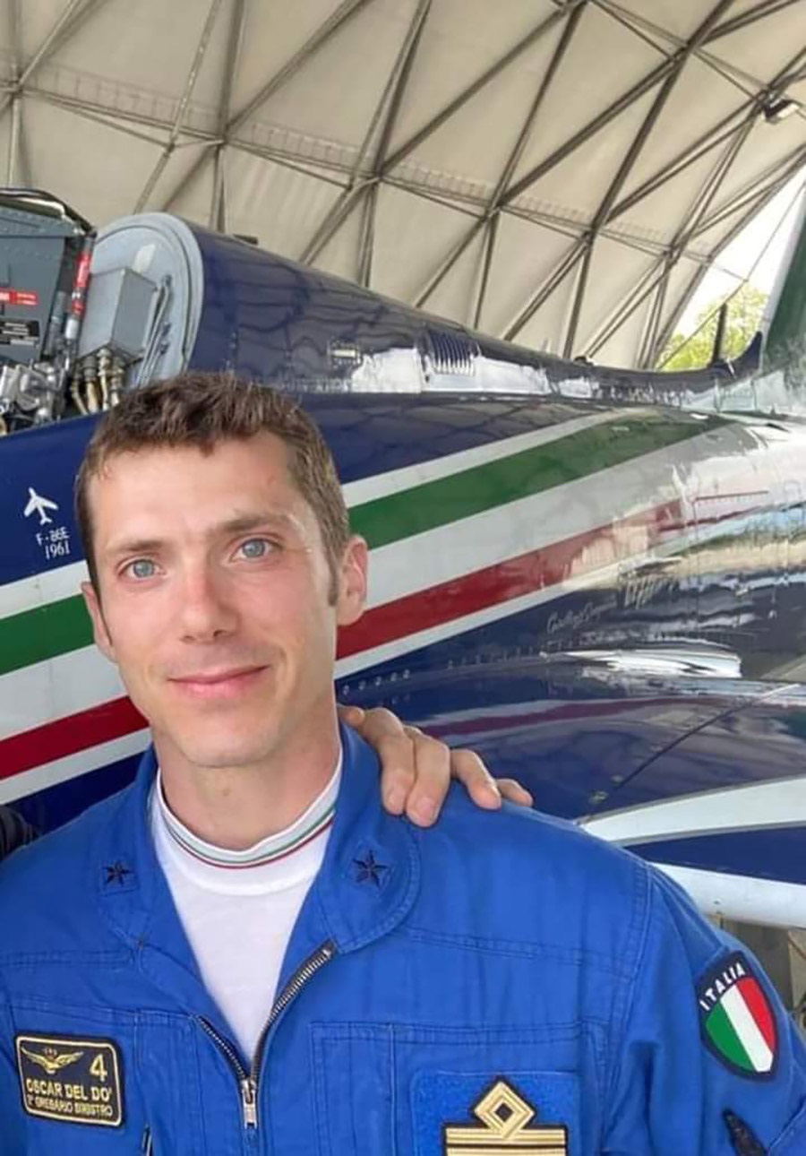 Pilotul avionului care a căzut peste o mașină și a luat foc, iar o fetiță de 5 ani a murit, nu mai poate dormi: „Mă gândesc doar la micuța Laura”