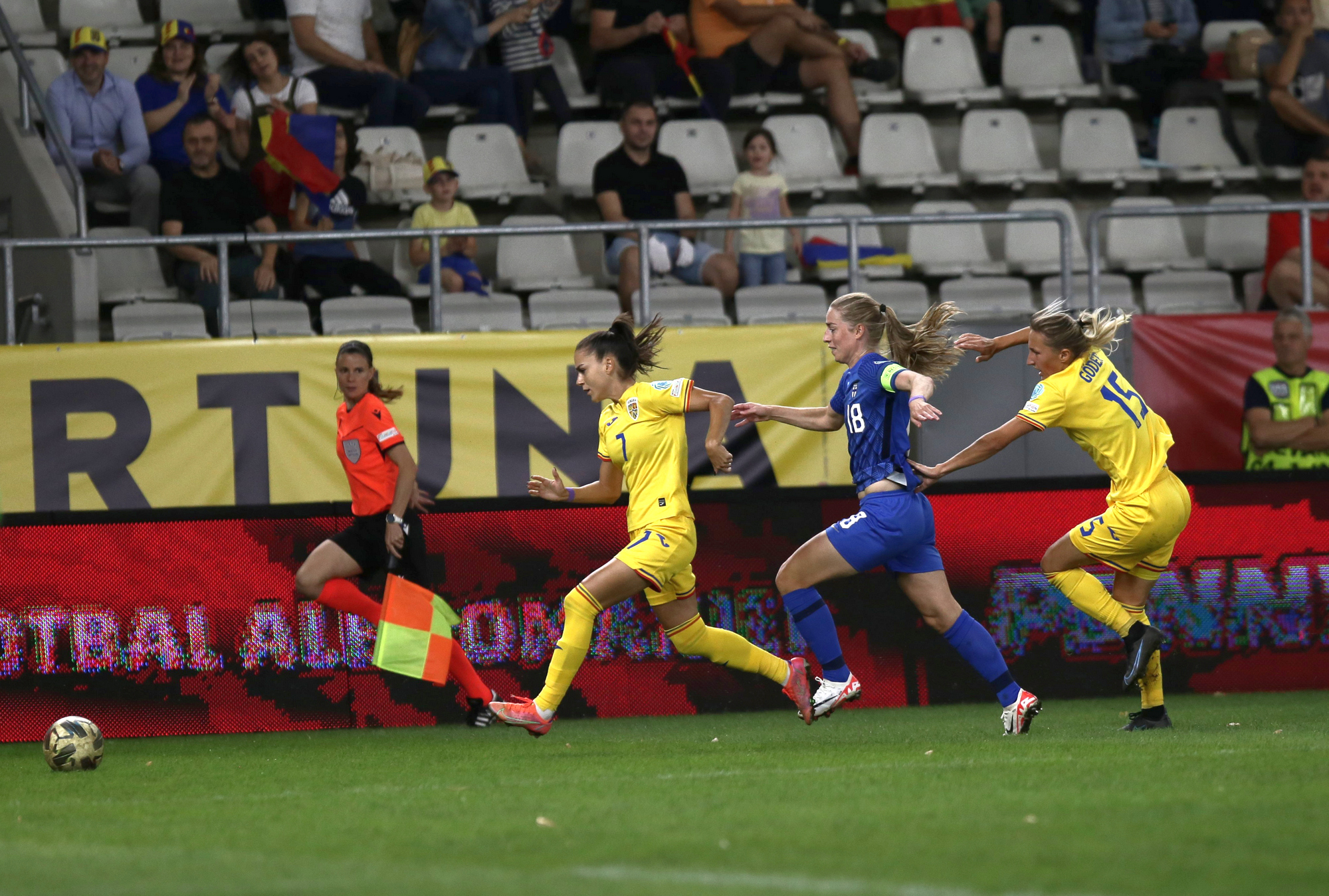 Naționala feminină a României a pierdut la limită în fața Finlandei. Singurul gol, marcat din penalty