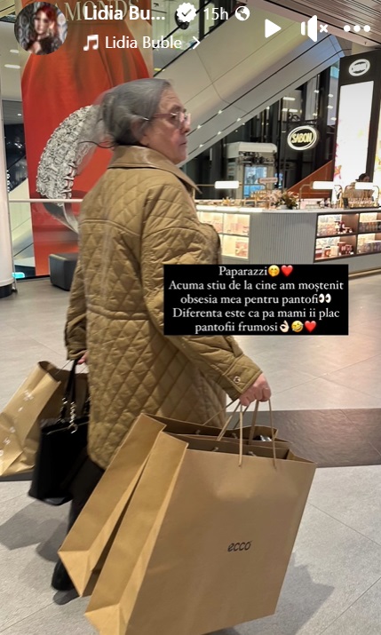 Cum a fost surprinsă mama Lidiei Buble într-un mall din București. Doamna Rahela are aceeași pasiune ca fiica ei: „Îi iau și luna de pe cer dacă vrea”