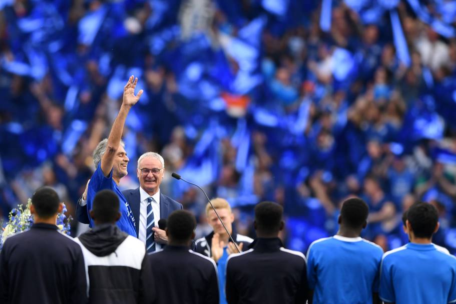 Ce party pe ”King Power Stadium”! Leicester a dat o petrecere pe cinste, la meciul cu Everton. Imagini de colecție / GALERIE FOTO & VIDEO