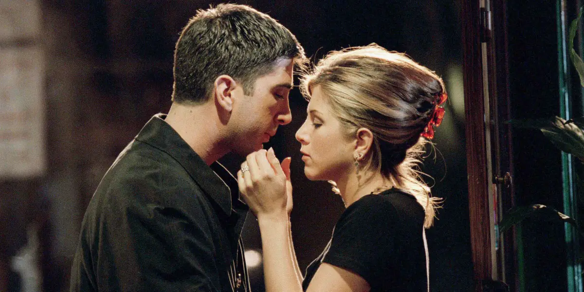 A 90-es évek egyik legnagyobb trendje, a karmos hajcsipeszek újra visszatértek!