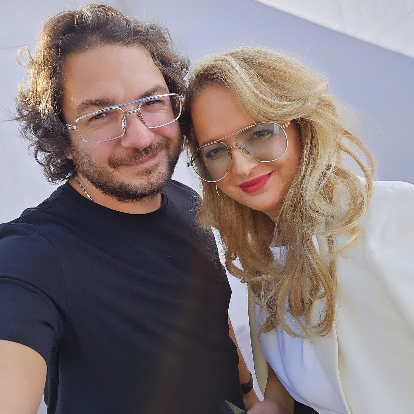 Ce face Mia, fata cea mică a lui Florin Dumitrescu, atunci când tatăl ei este oprit de fani pe stradă