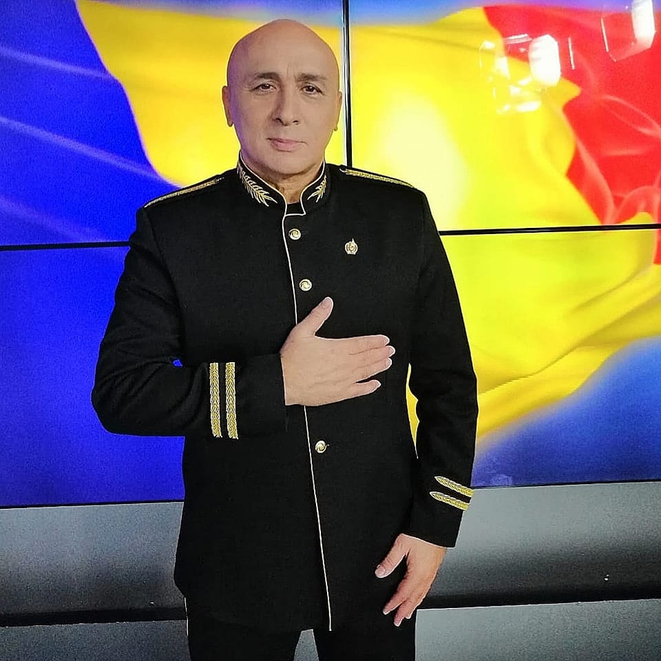 Vedete din România care s-au înscris la facultate după 40 de ani