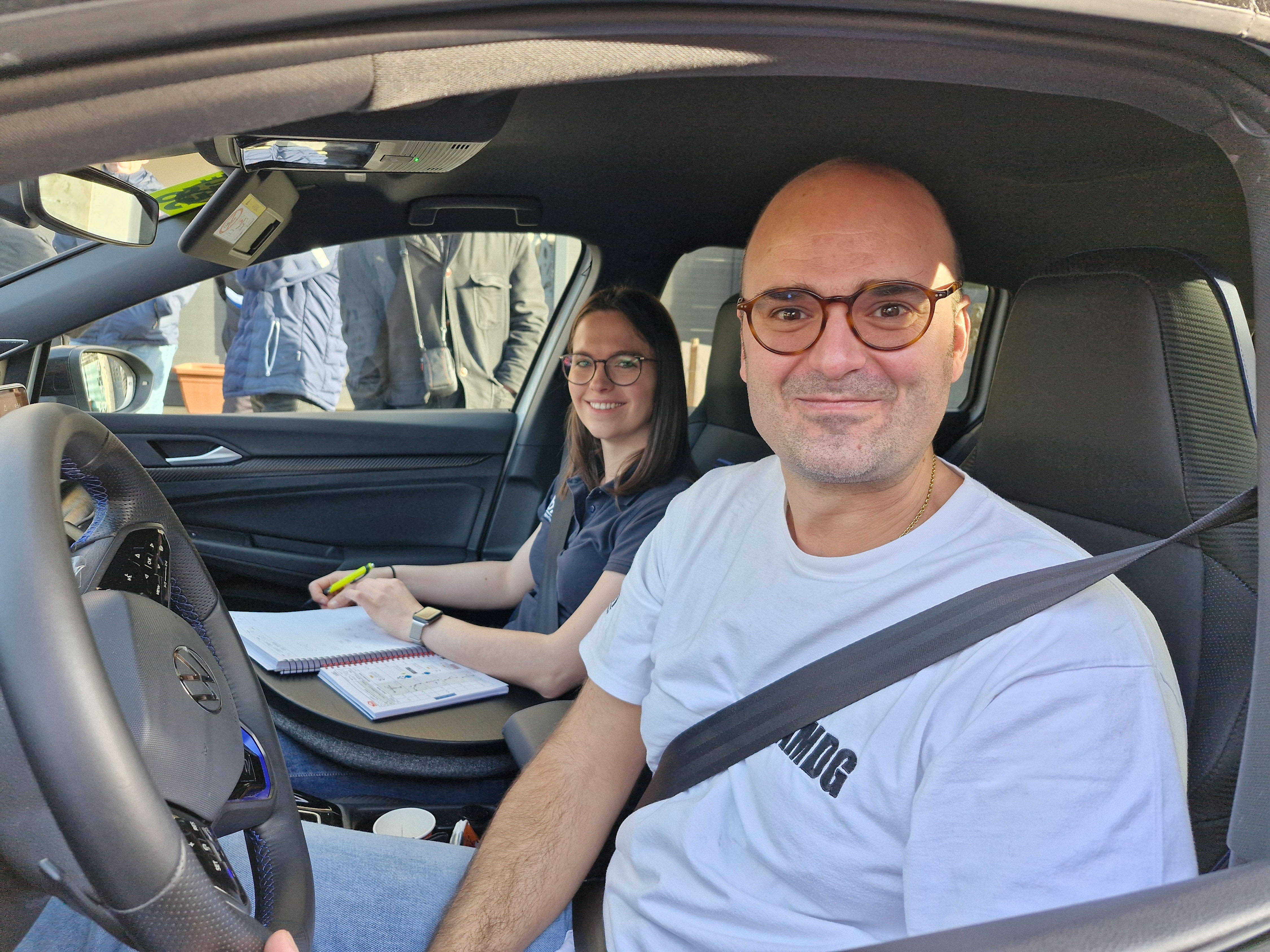 Prințul Albert de Thurn und Taxis a căzut 50 de metri într-o prăpastie, în timpul unui raliu și este grav rănit: „Am avut 7 îngeri păzitori”