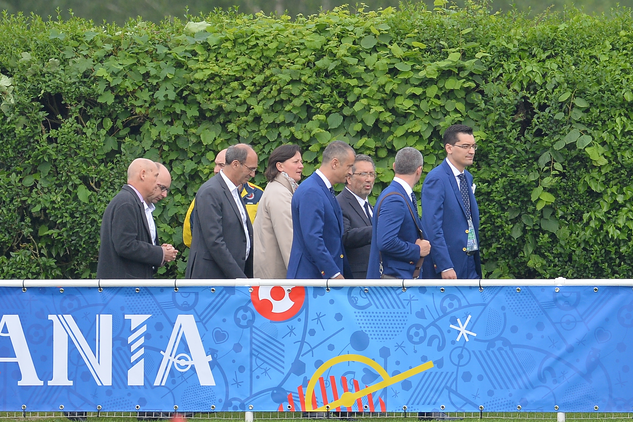Euro 2016. Burleanu, contrat dur, după ce s-a premiat pentru calificarea la turneul final: ”I se mai spune «valoare adăugată»!” / GALERIE FOTO