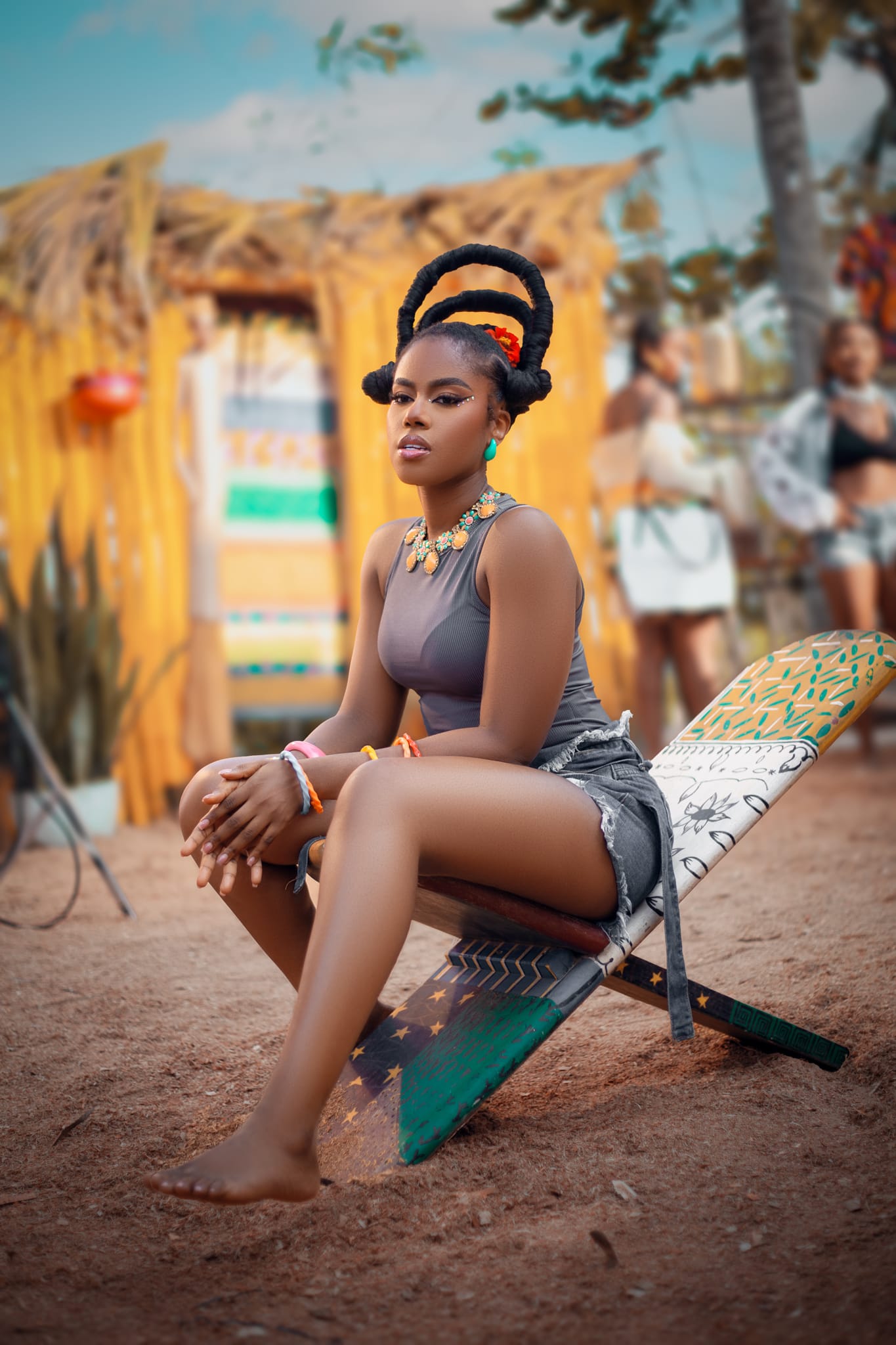 MzVee