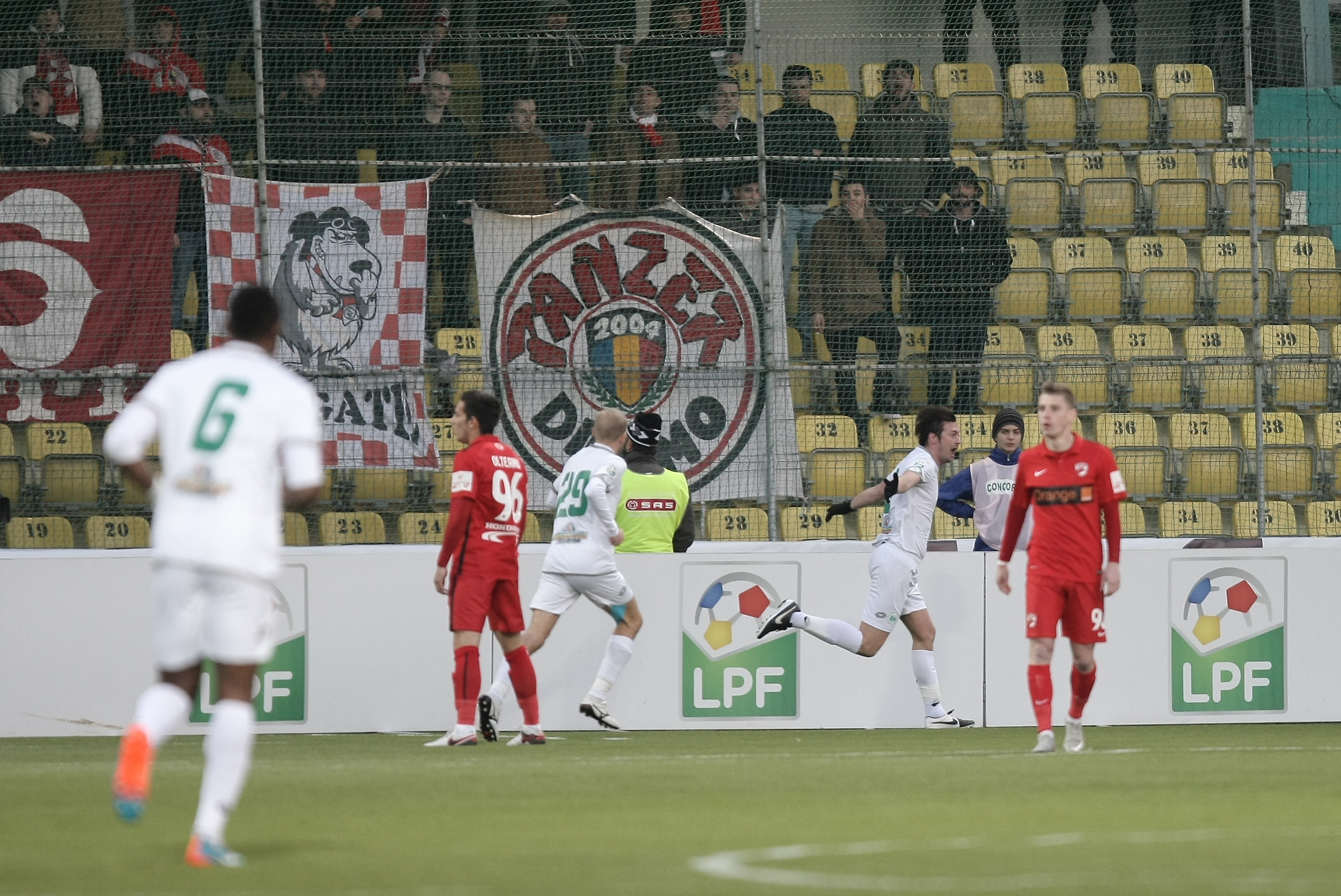 Cupa Ligii, semifinale, tur: Concordia Chiajna - Dinamo 3-0!!! Nou-veniții Milevski și Obodo și-au arătat clasa, Pena a închis tabela / GALERIE FOTO