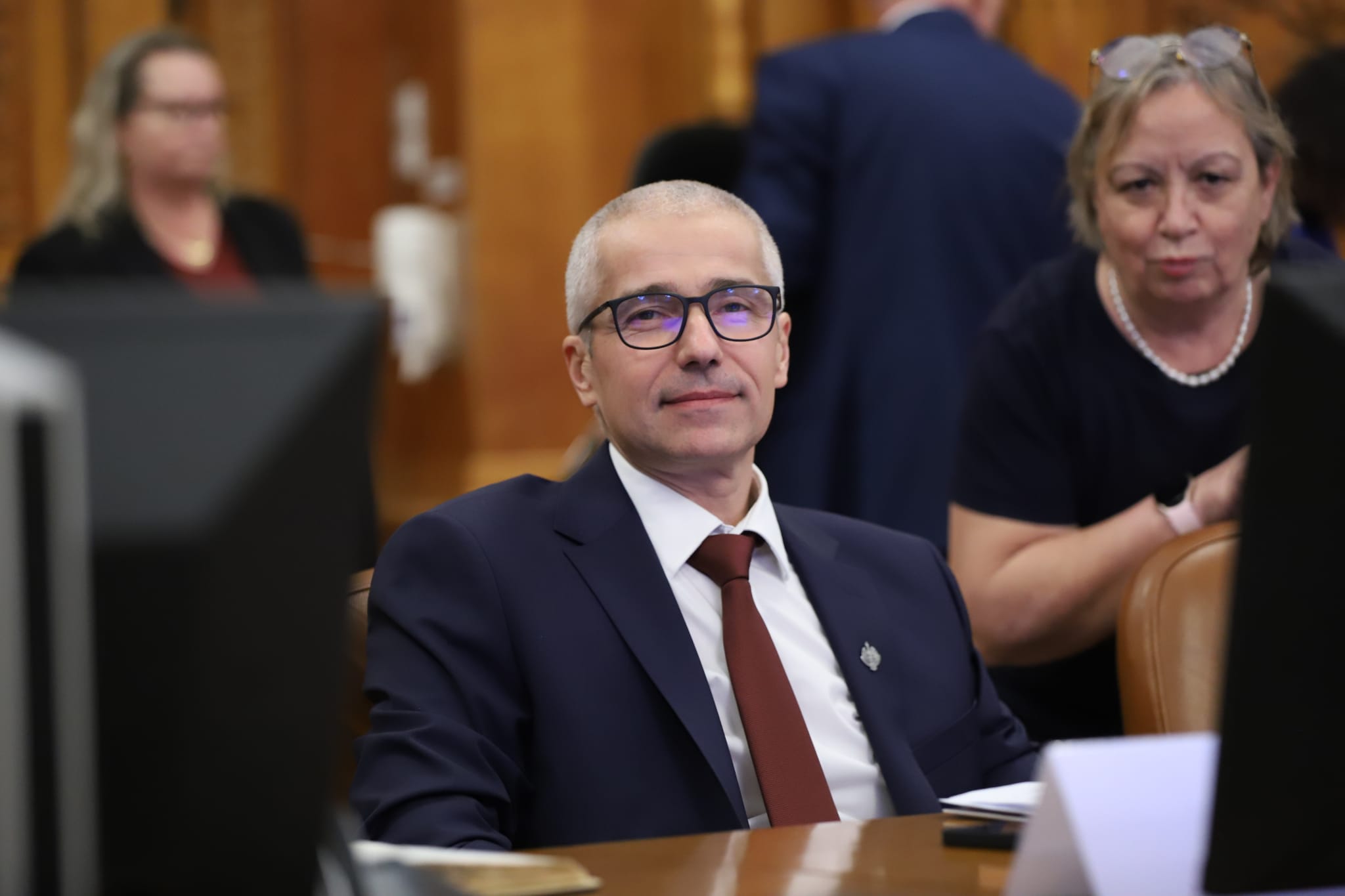 Guvernul Ciolacu 2, învestit după audieri- fulger. Puterea a tremurat până în ultimul moment. Ce nu s-a văzut la televizor | Reportaj