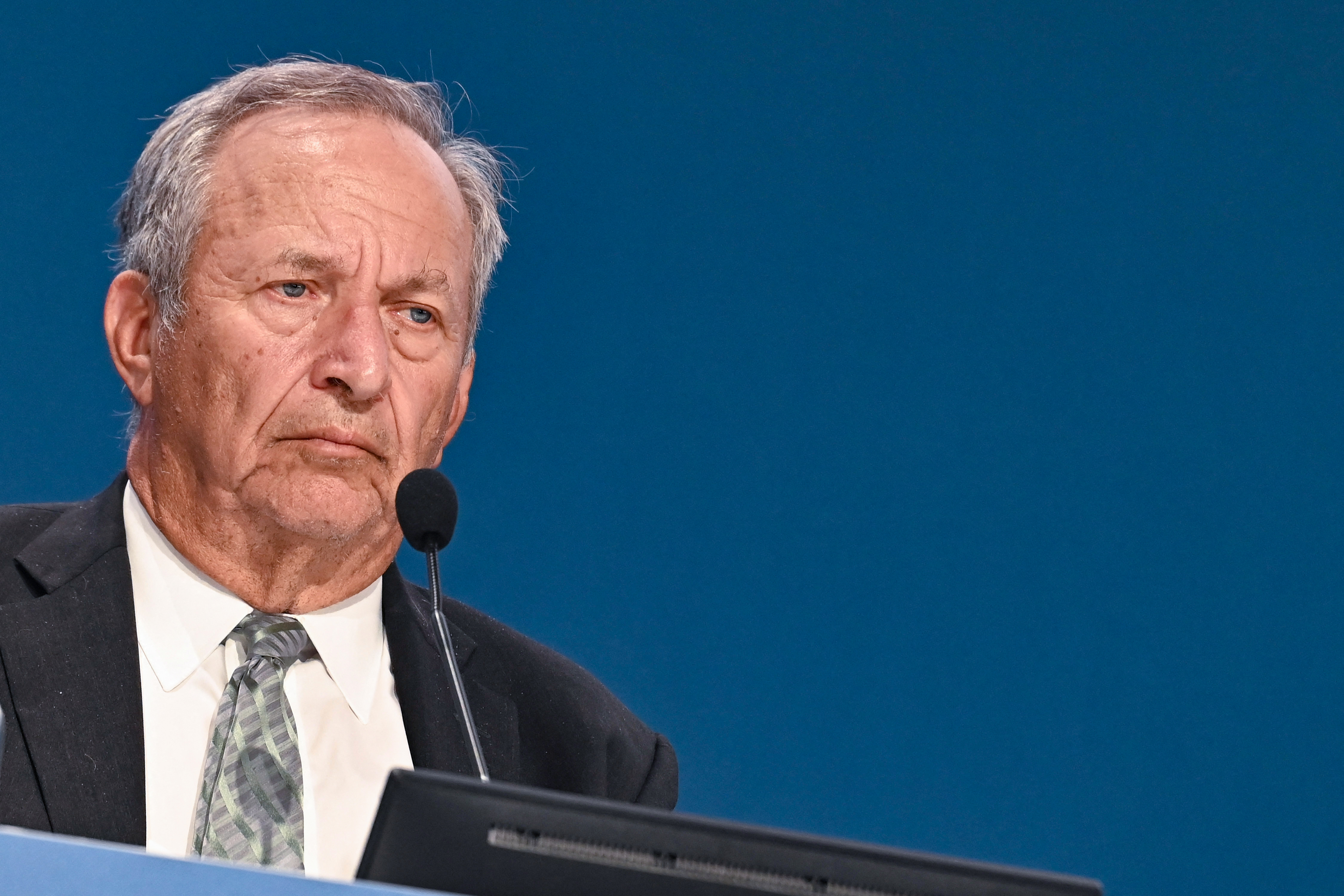 Larry Summers is stepping down from the board of the OpenAI Foundation.