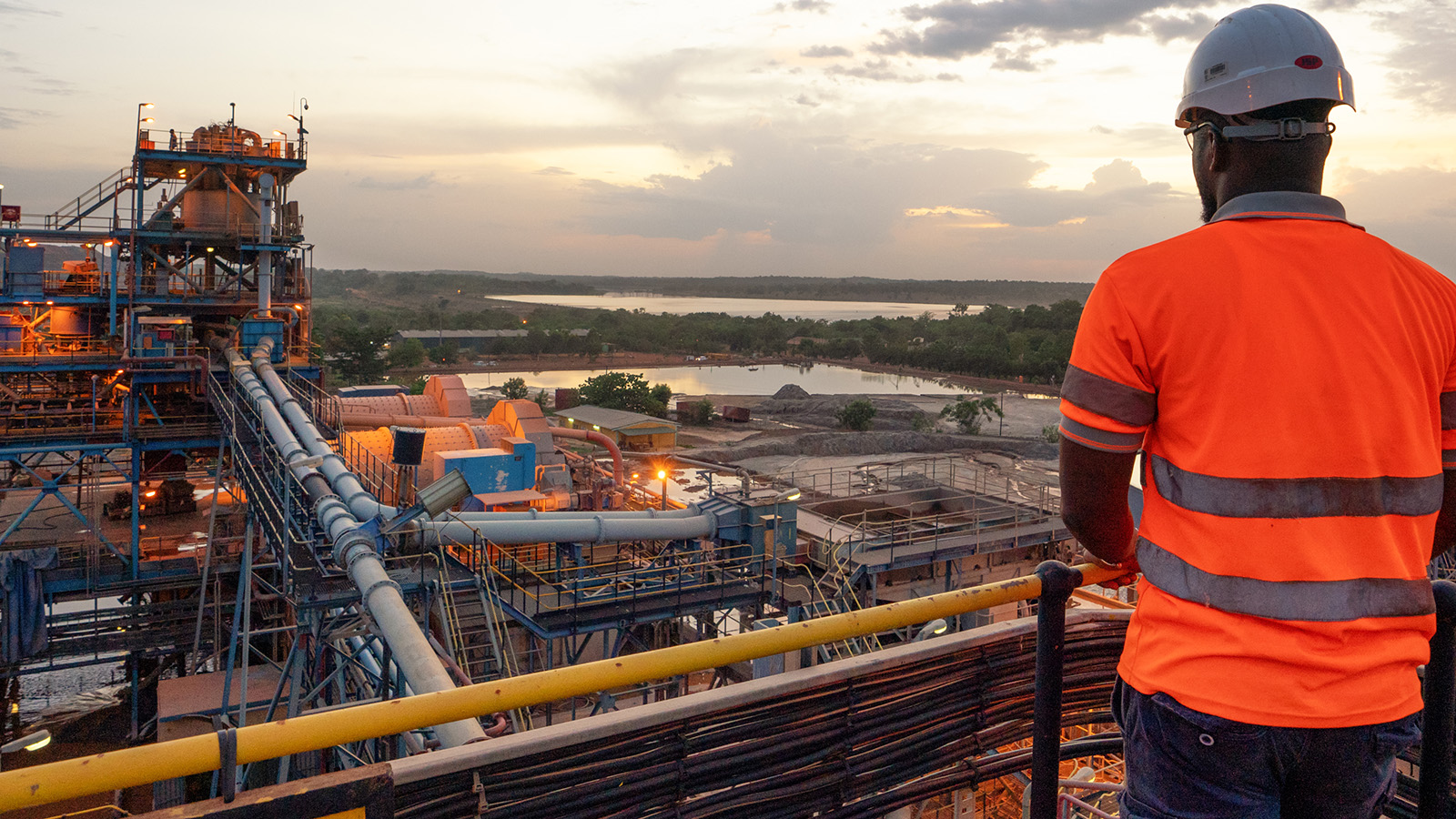 Barrick exits Ivory Coast with $305 million Tongon mine sale